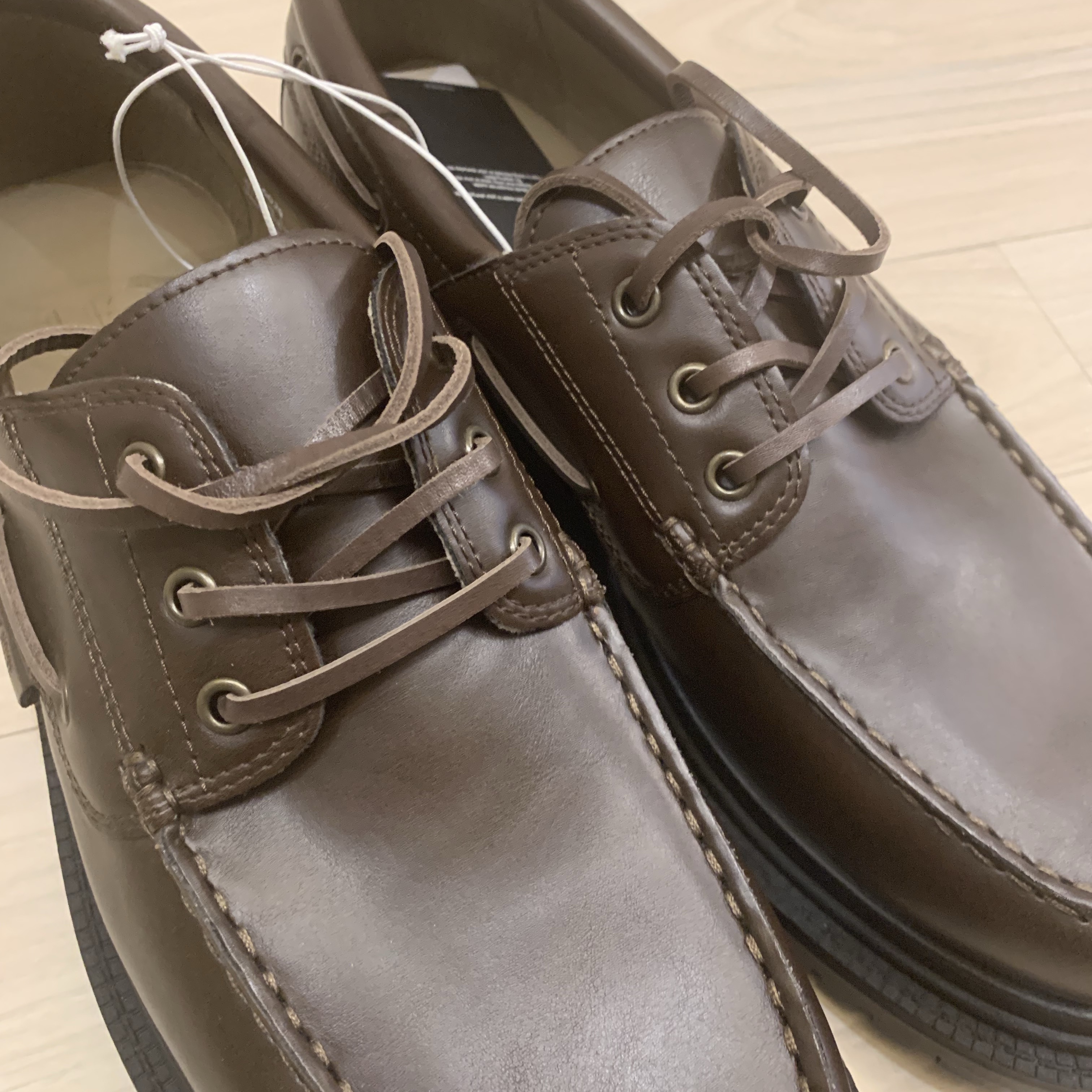 GU x Undercover Deck Shoes Dark Brown 착용 스타일