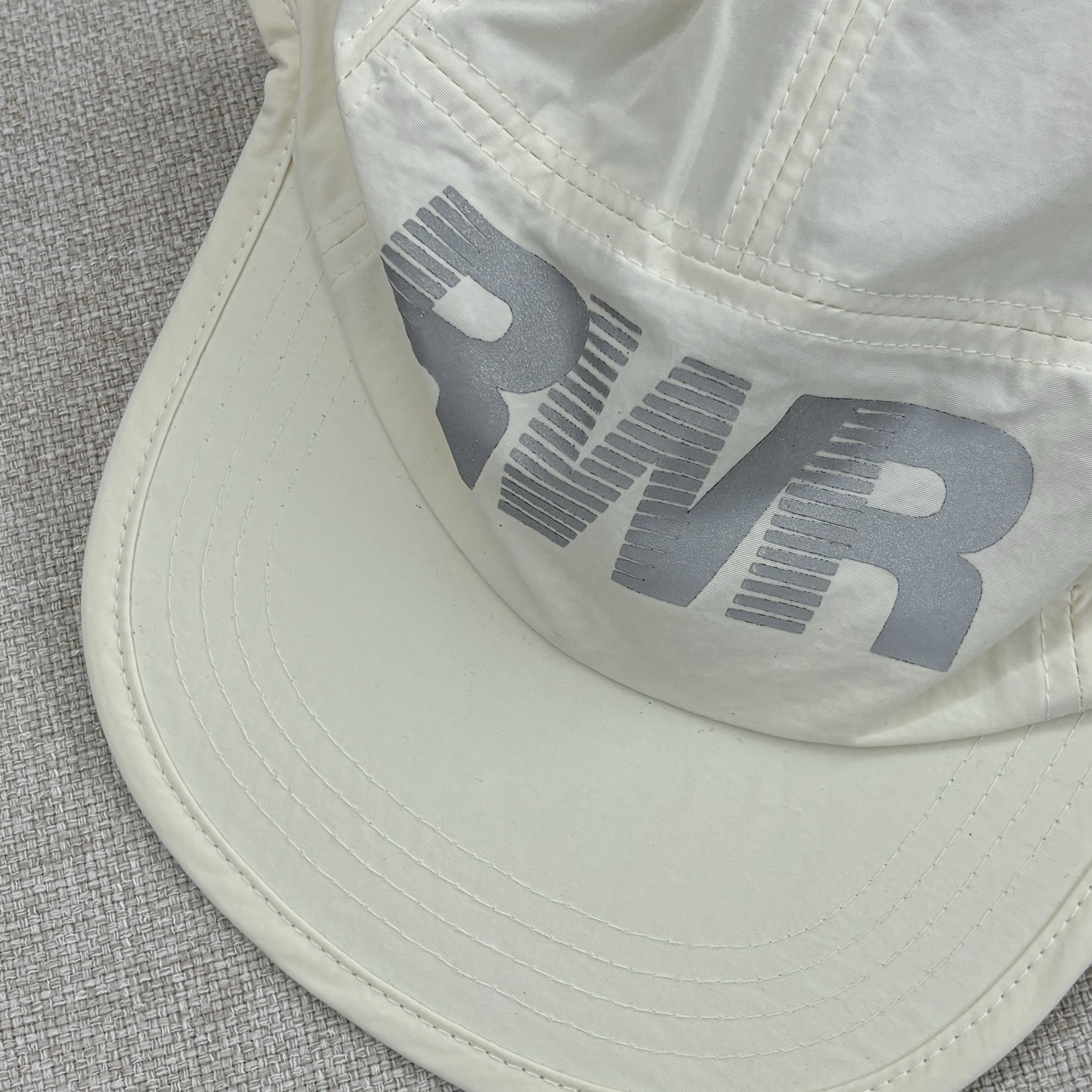 [KREAM 단독] runwhither Trail Cap Cream, [KREAM 단독] runwhither 3inch Shorts Khaki 착용 스타일 - 2