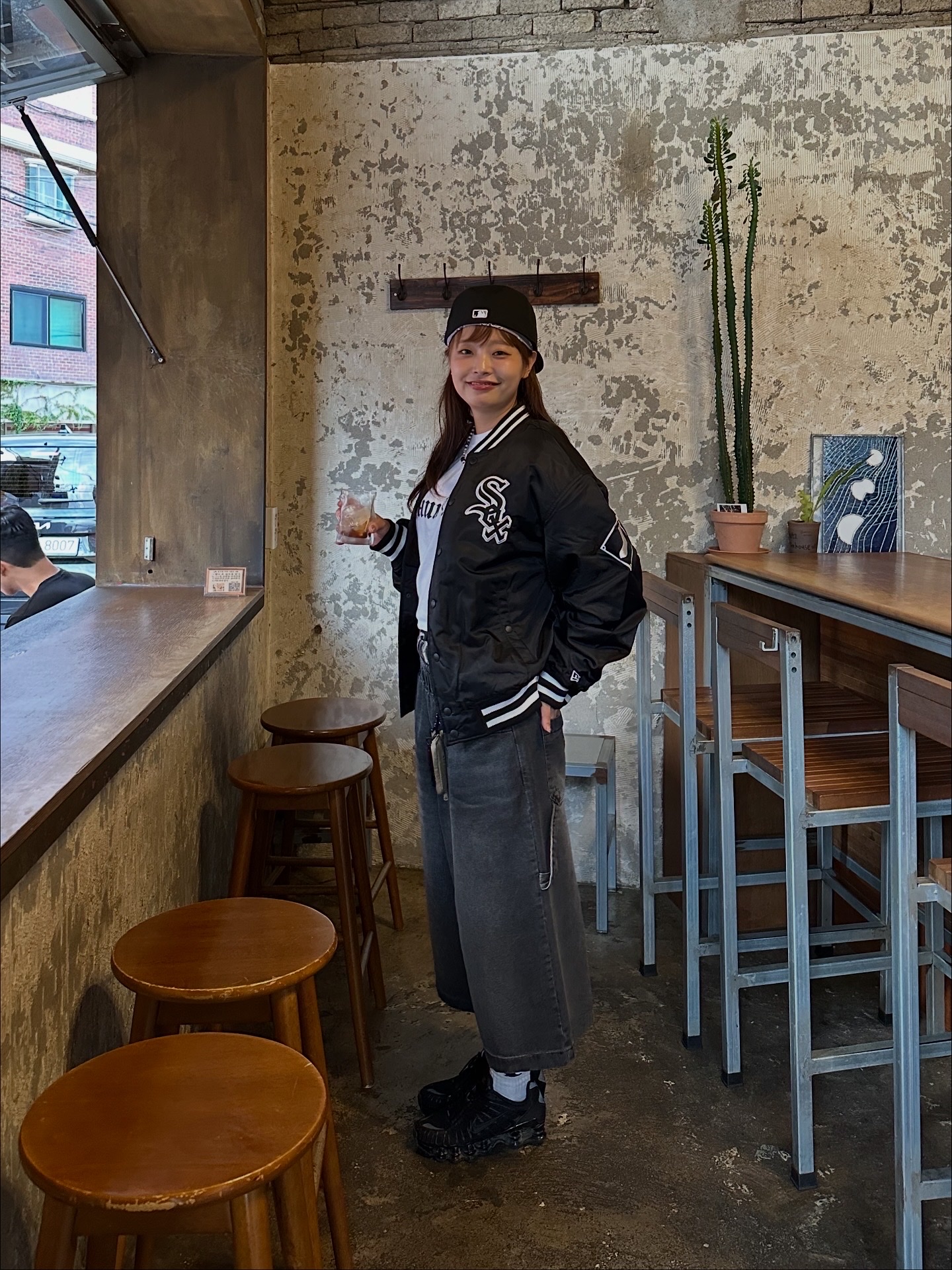 IATF x New Era White Sox Stadium Jacket Black, New Era  MLB 59Fifty Day Chicago White Sox Size Cap Black 착용 스타일 - 2