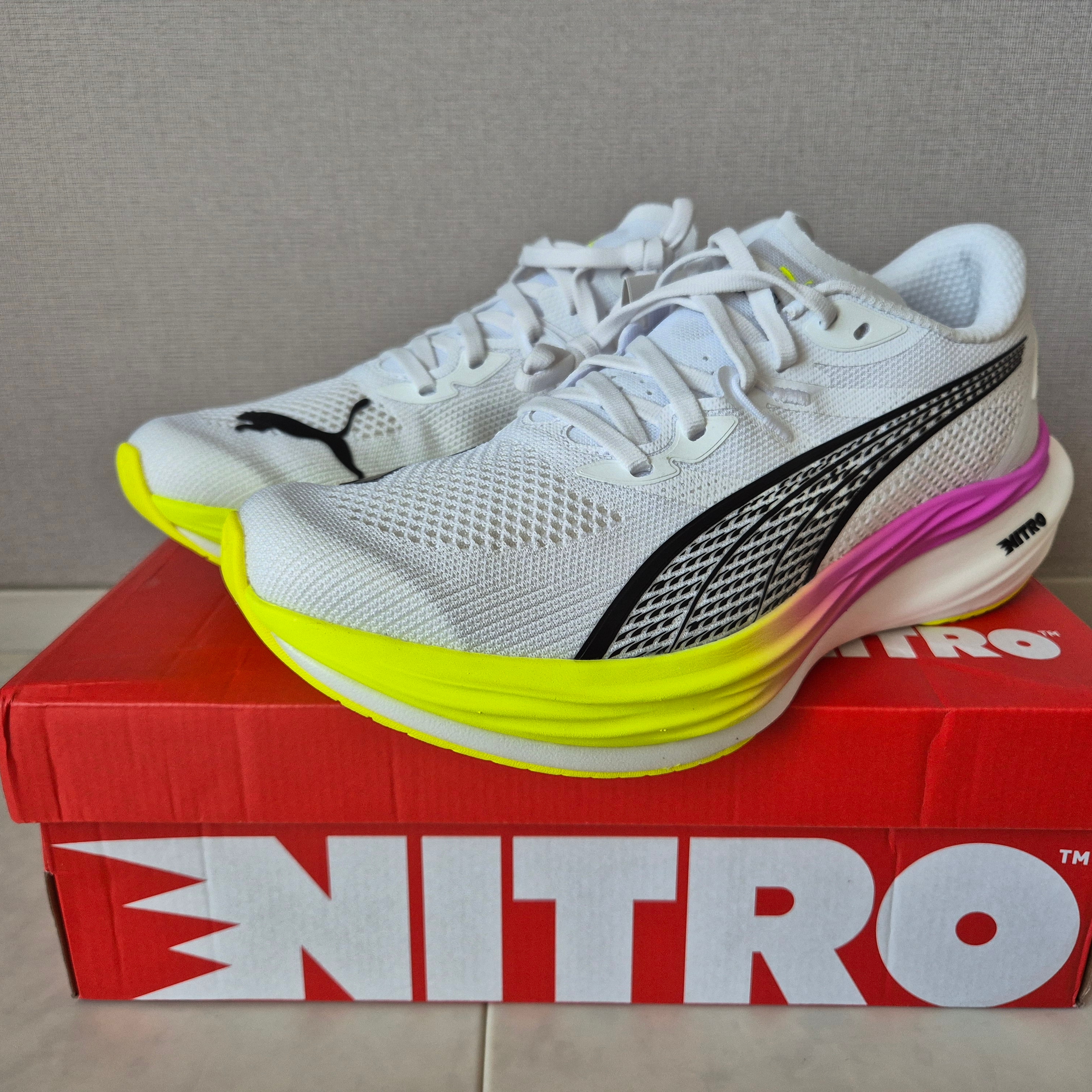 Puma Deviate Nitro 3 Puma White Yellow Alert 착용 스타일