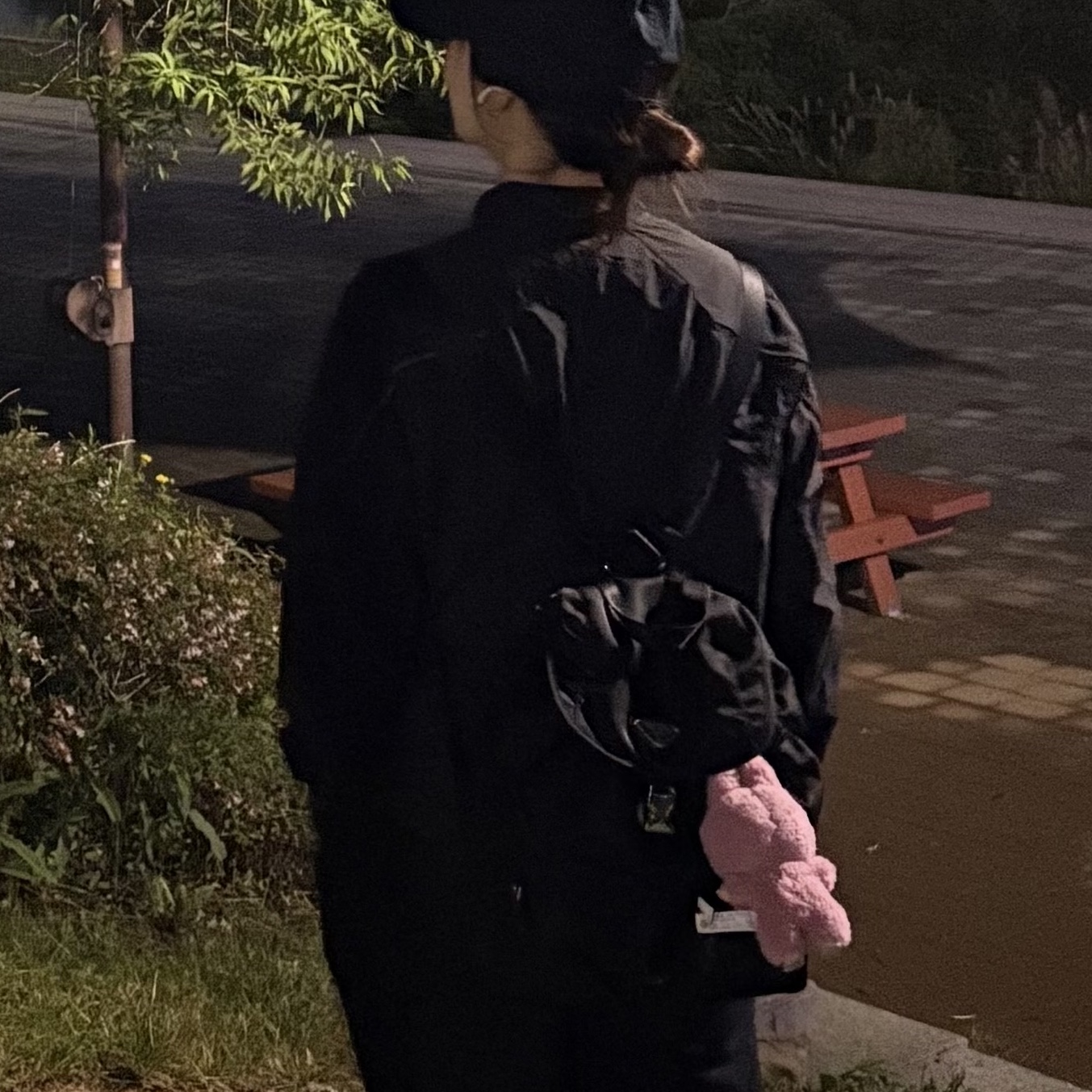 Prada Nylon Backpack Black, Pop Mart Labubu The Monsters Labubu Tasty Macarons Series Lyche Berry Keyring 착용 스타일 - 2