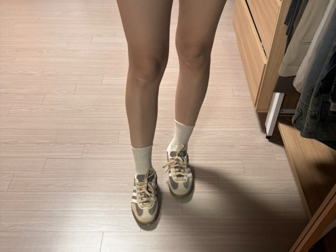Adidas x Hikari Shibata Gazelle Indoor Core White Night Grey, Adidas Gazelle Indoor Earth Strata Cloud White 착용 스타일