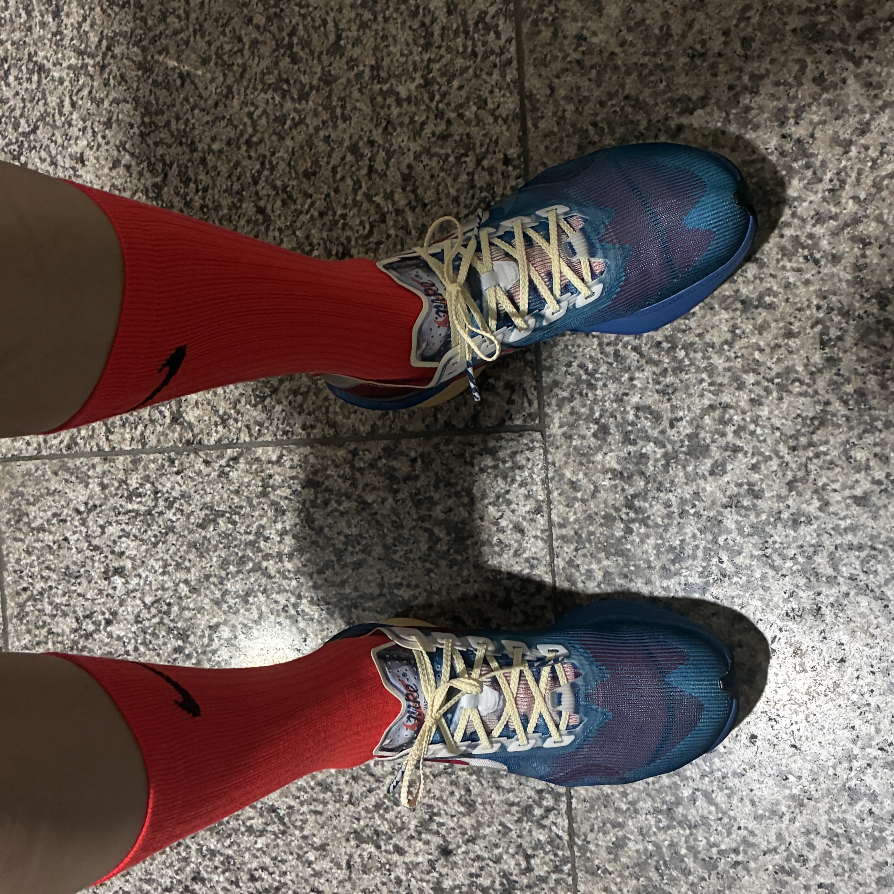 Nike ZoomX Vaporfly Next% 4 PRM Multicolor Clear 착용 스타일