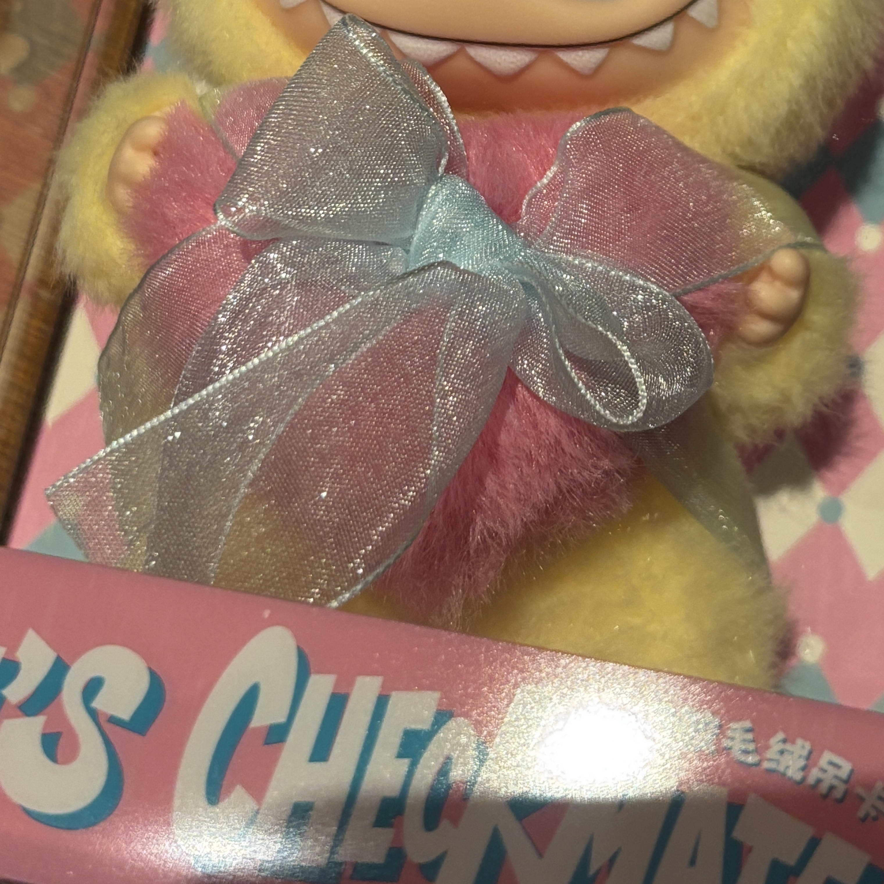 Pop Mart The Monsters Checkmate Series Plush Keyring 착용 스타일