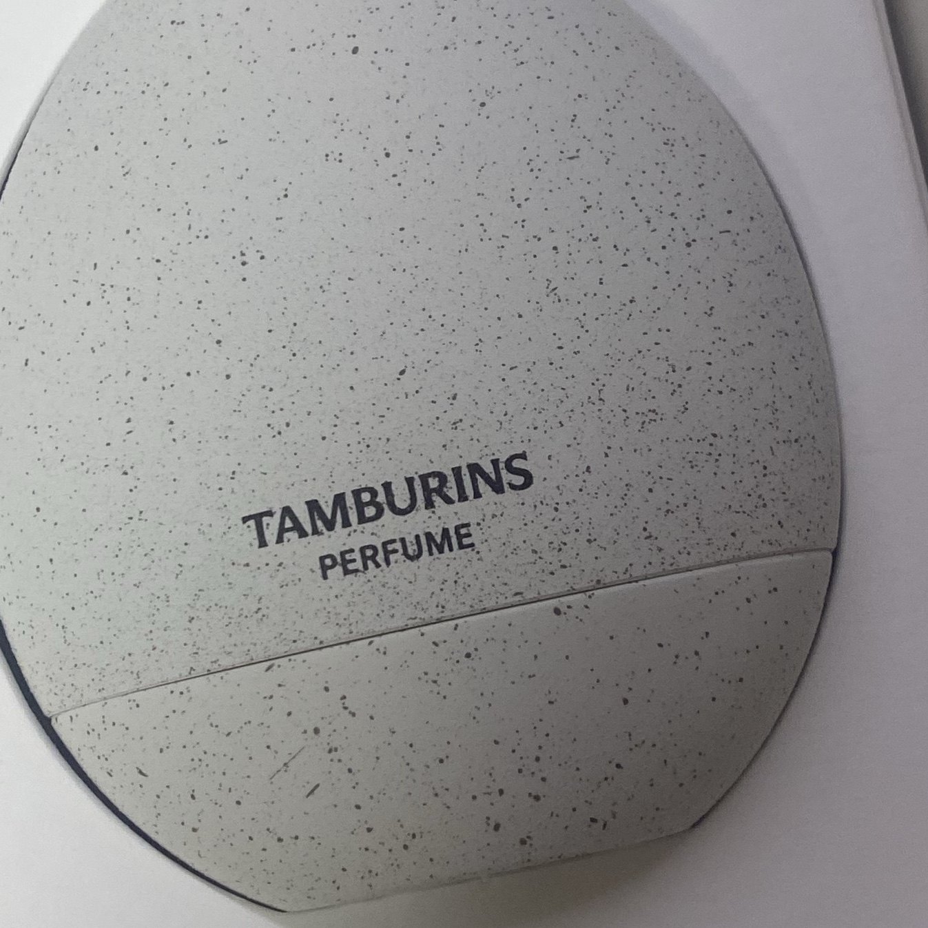 Tamburins Egg Perfume Late Autumn 14ml 착용 스타일