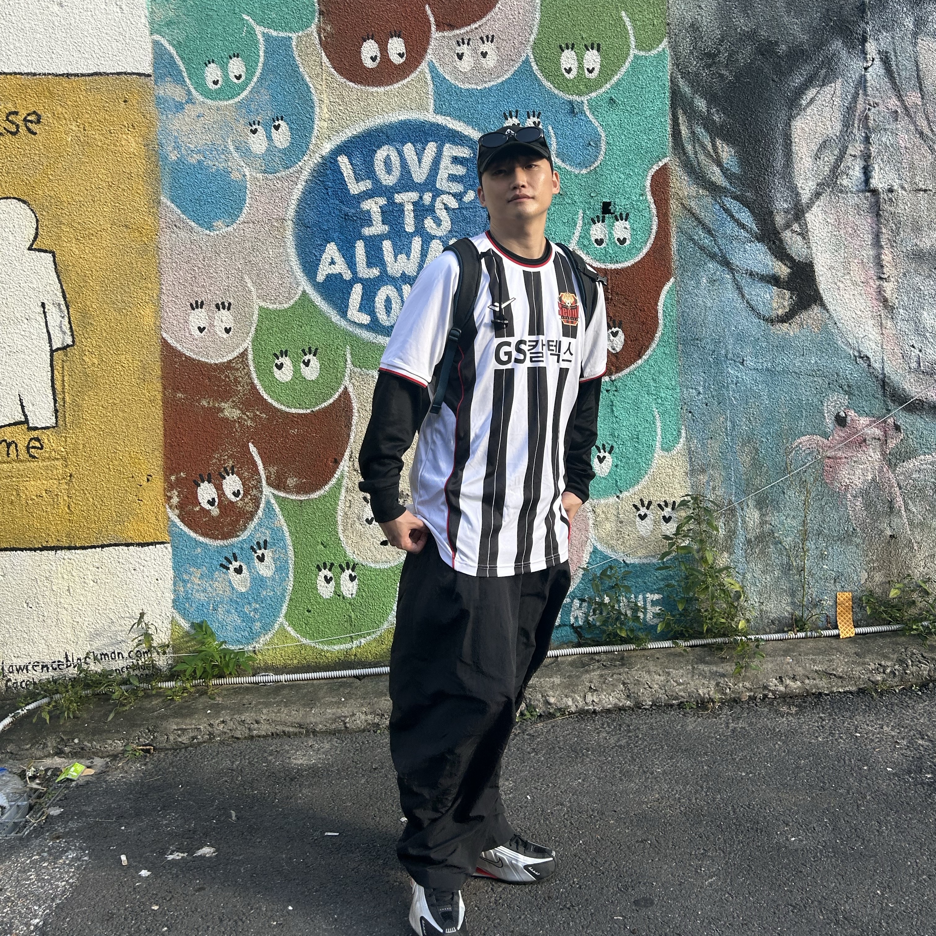 Prospecs 2025 FC Seoul Authentic Away Uniform White (Non Marking Ver.), Arc'teryx Heliad 15 Backpack Lodestar 착용 스타일 - 1