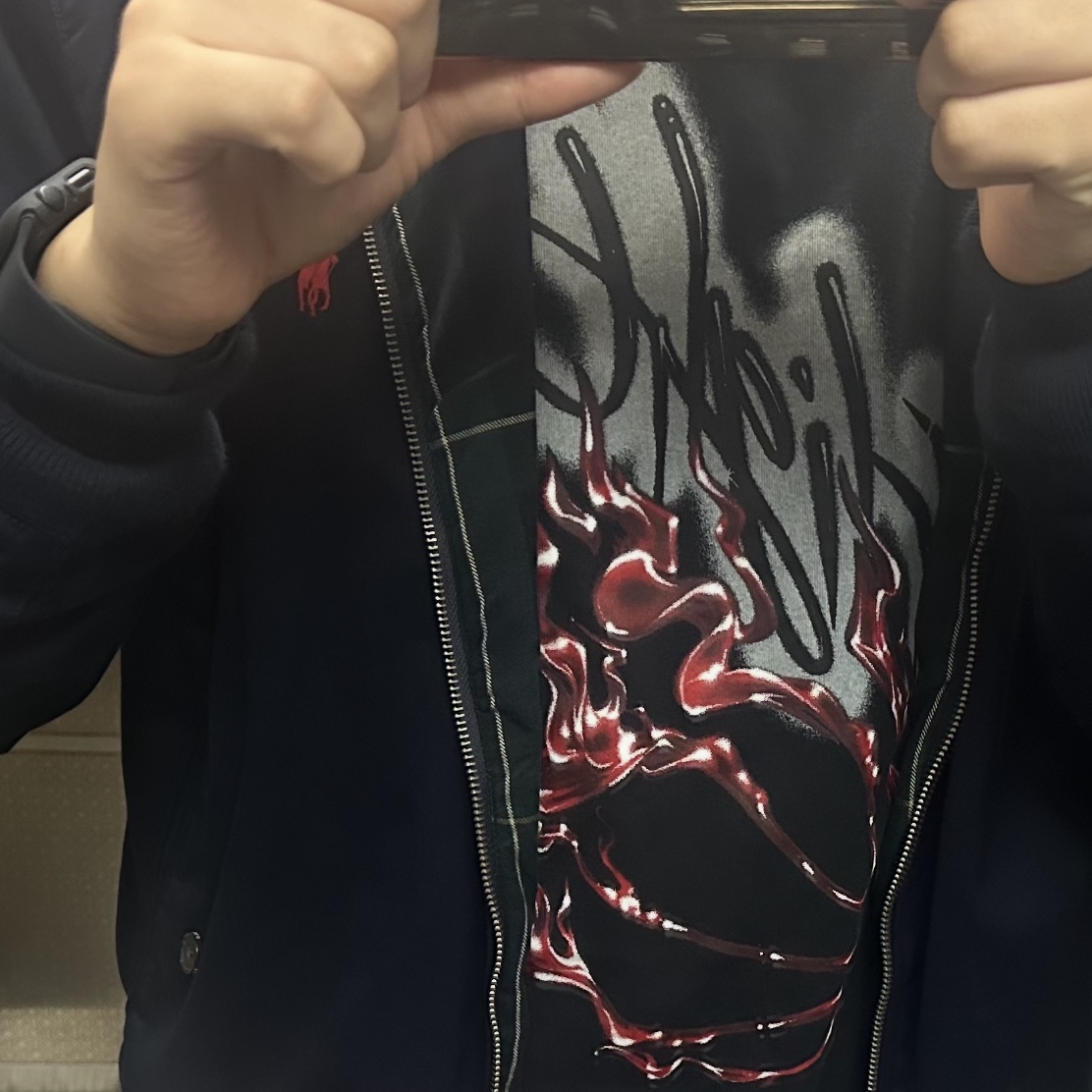 Jordan x Travis Scott T-Shirt Black - Asia, Apple Watch SE 2nd 44mm GPS Midnight Aluminium Case with Sport Band M/L Midnight (Korean Ver.) 착용 스타일