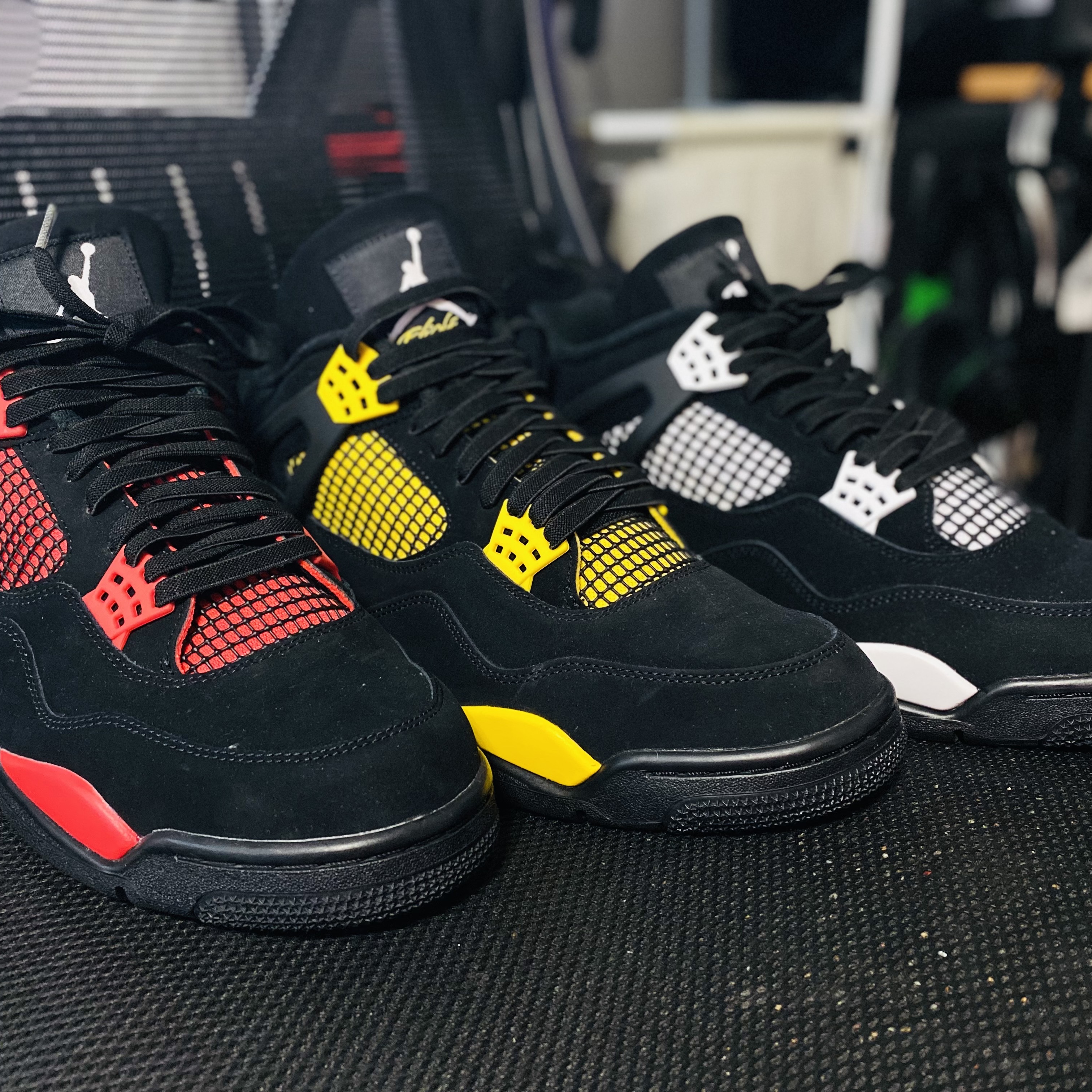 Jordan 4 Retro Crimson, Jordan 4 Retro Thunder 2023 착용 스타일 - 2