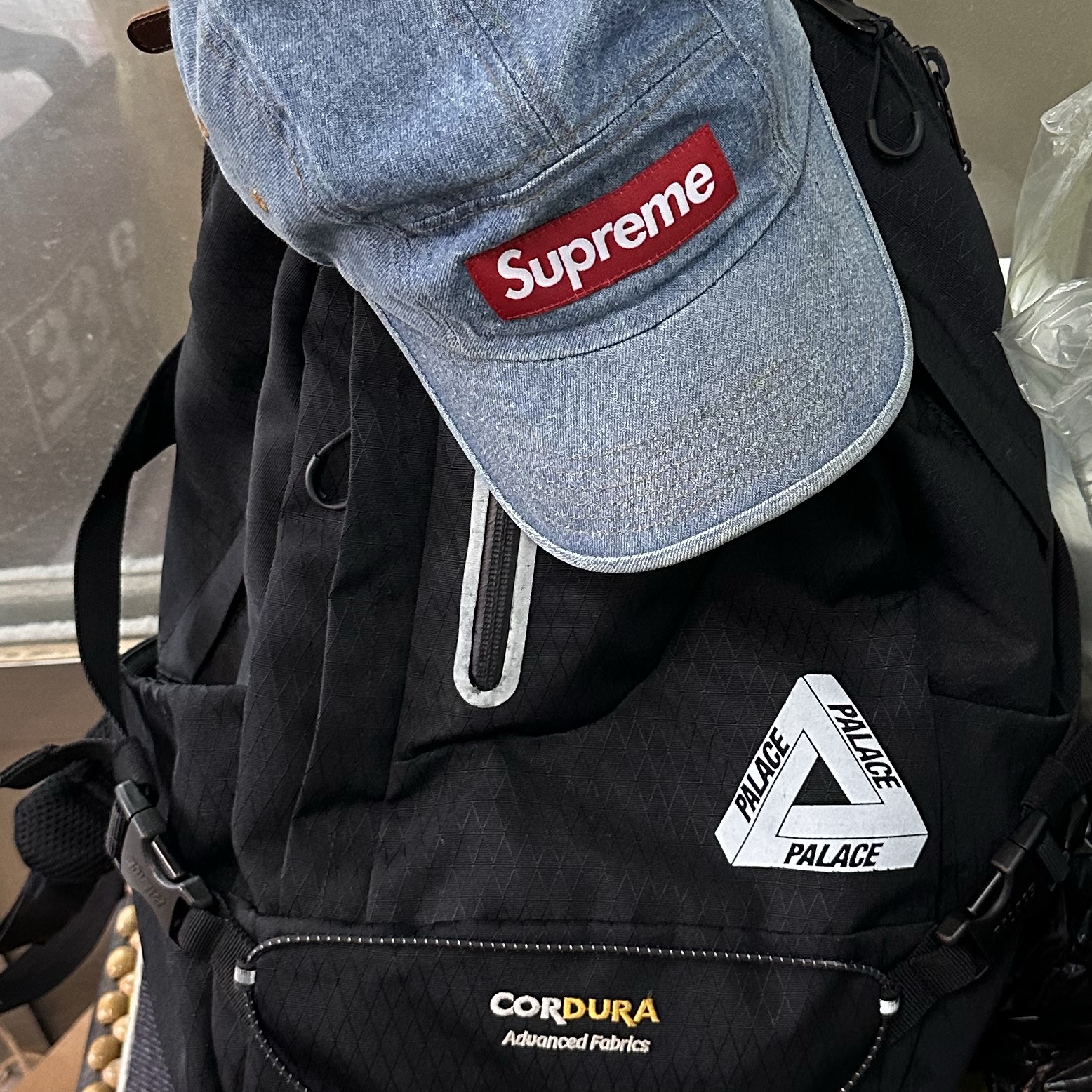 Supreme Washed Chino Twill Camp Cap Denim - 22FW, Palace Cordura Double Diamond Backpack Black - 21FW 착용 스타일