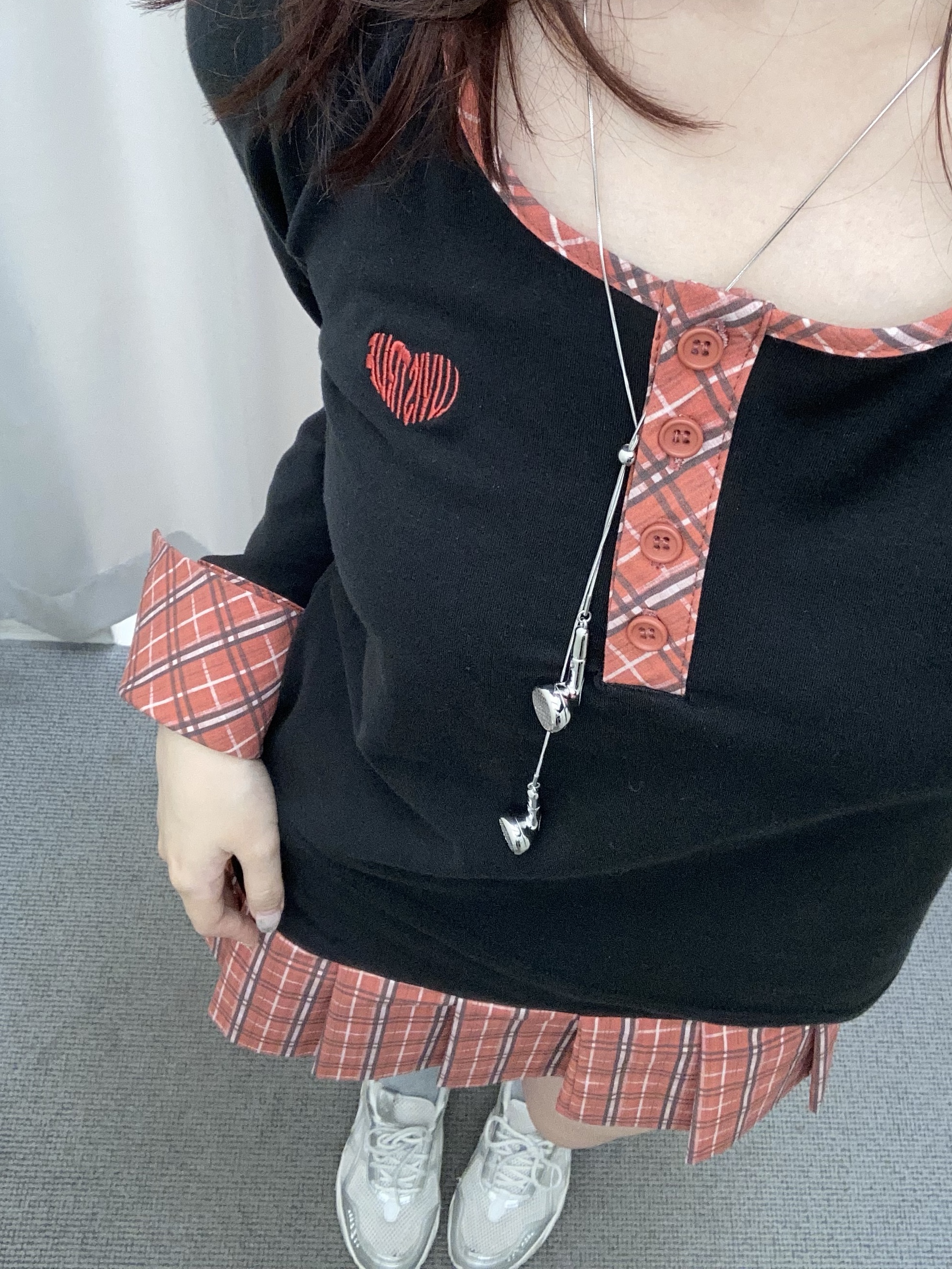 Luvistrue x Shugo Chara Check Sleeve T-Shirt Black, Luvistrue x Shugo Chara Check Skirt Red 착용 스타일 - 2