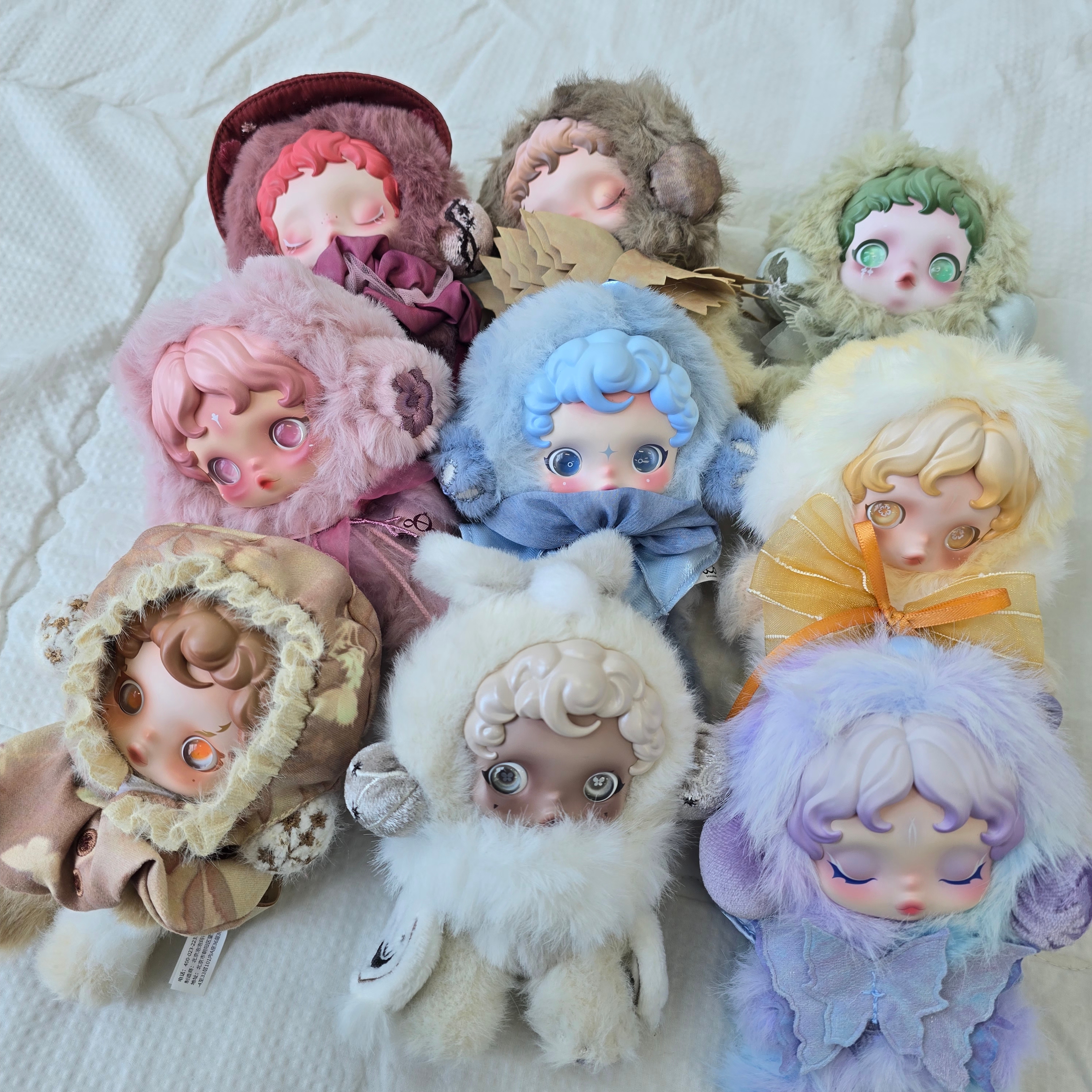 Pop Mart Skullpanda L’Impressionnisme Series Plush Doll (9 Blind Boxes) 착용 스타일
