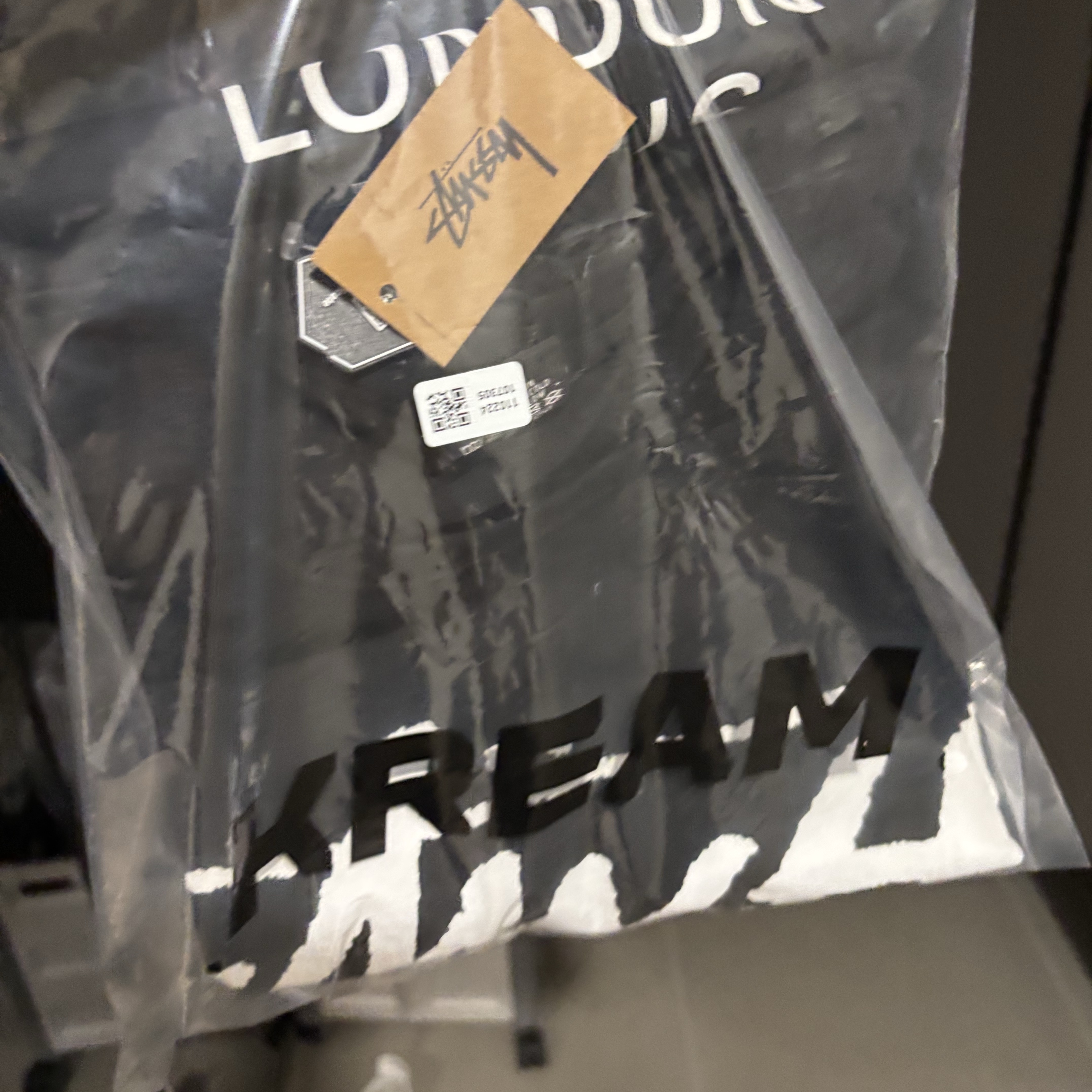 Stussy World Tour T-Shirt Black 2024,2025 착용 스타일 - 1