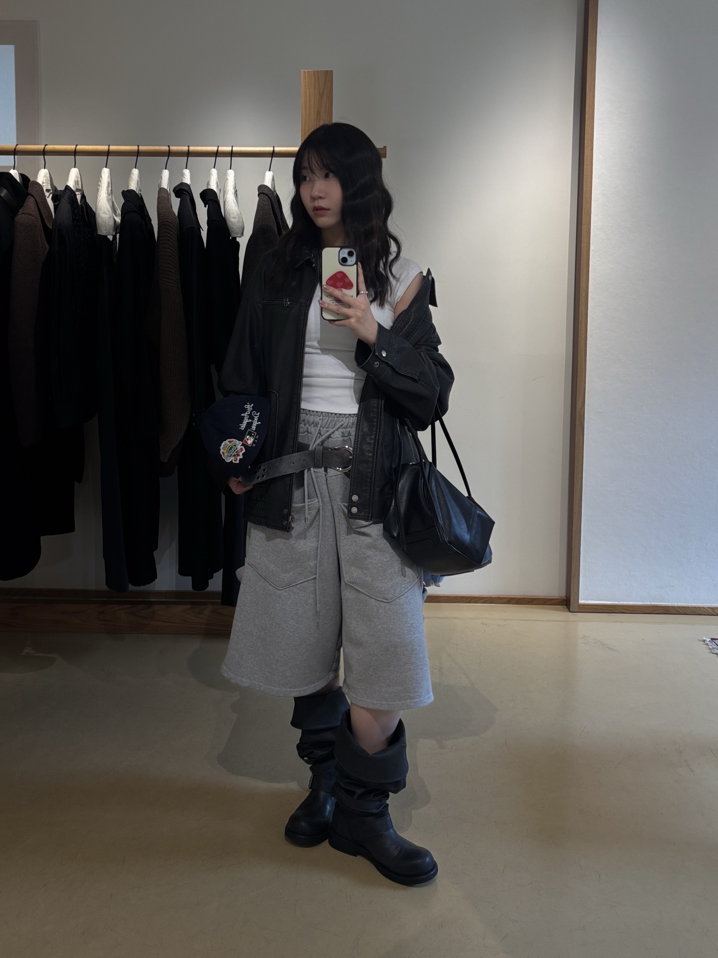 [6% 적립] NegativeThree  Slouchy Long Boots Washed Black 착용 스타일