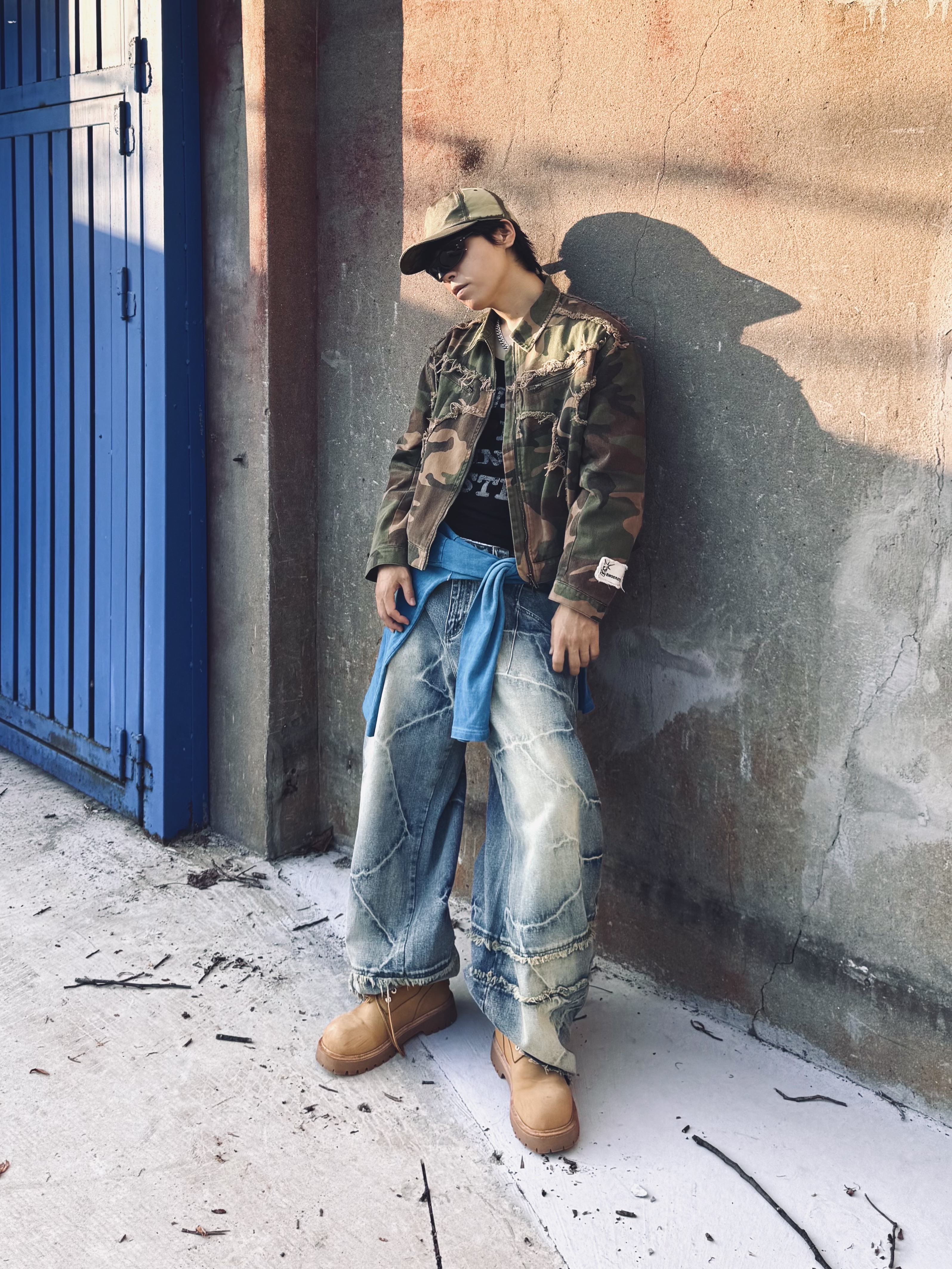 Oakley Plantaris Matte Black Frame Prizm Grey Lenses Regular Universal Fit, Kinchi x My Name Is Peter Boots - 888 (a) Yellow 착용 스타일 - 1