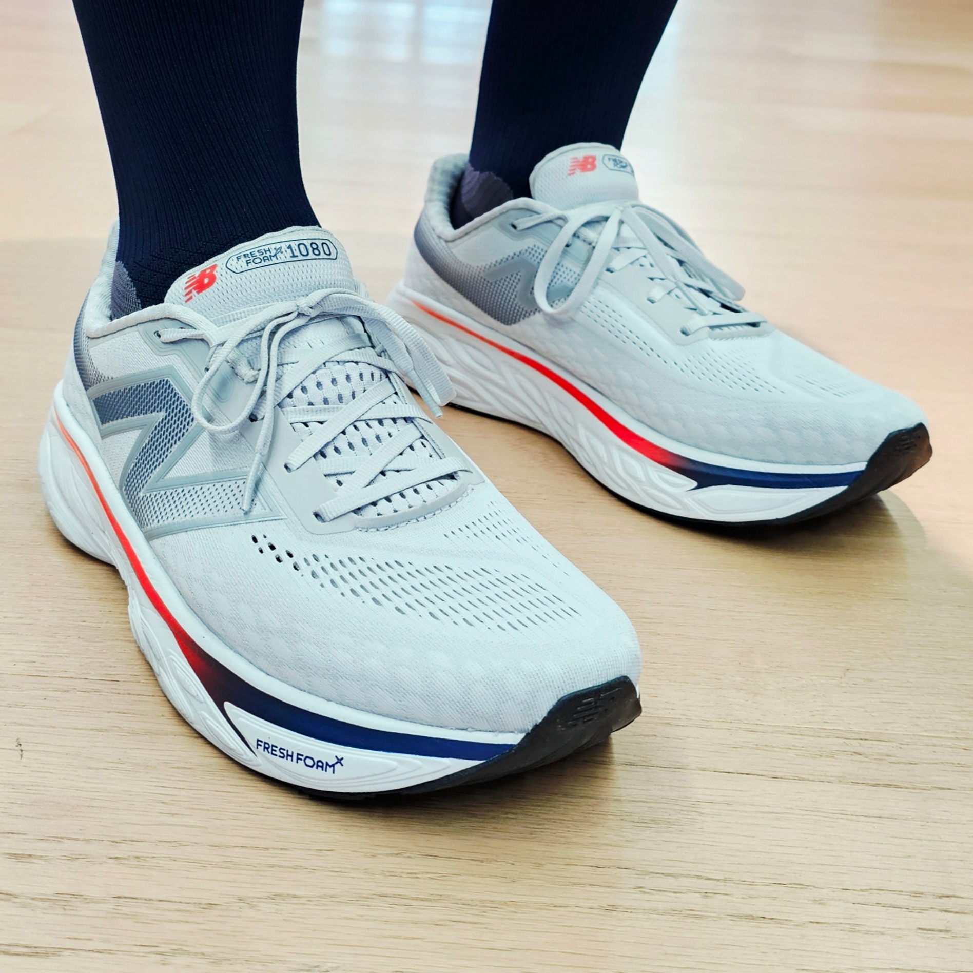 New Balance Fresh Foam X 1080v14 Grey Matter Silver Metallic - 2E Wide 착용 스타일