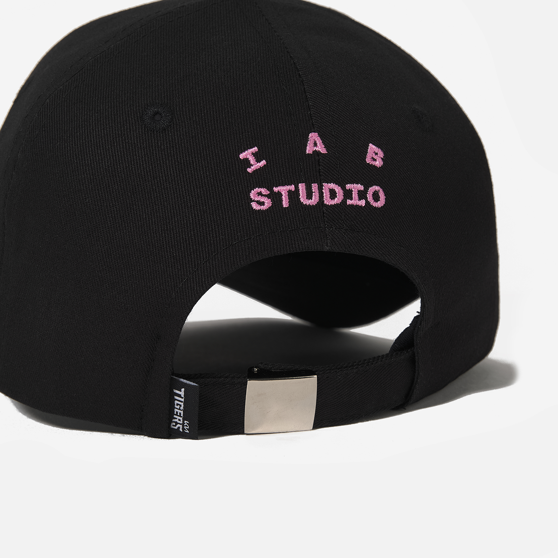 기아 타이거즈 x 쿠로미 볼캡 블랙(Kia Tigers x Kuromi Ball Cap Black) - 6