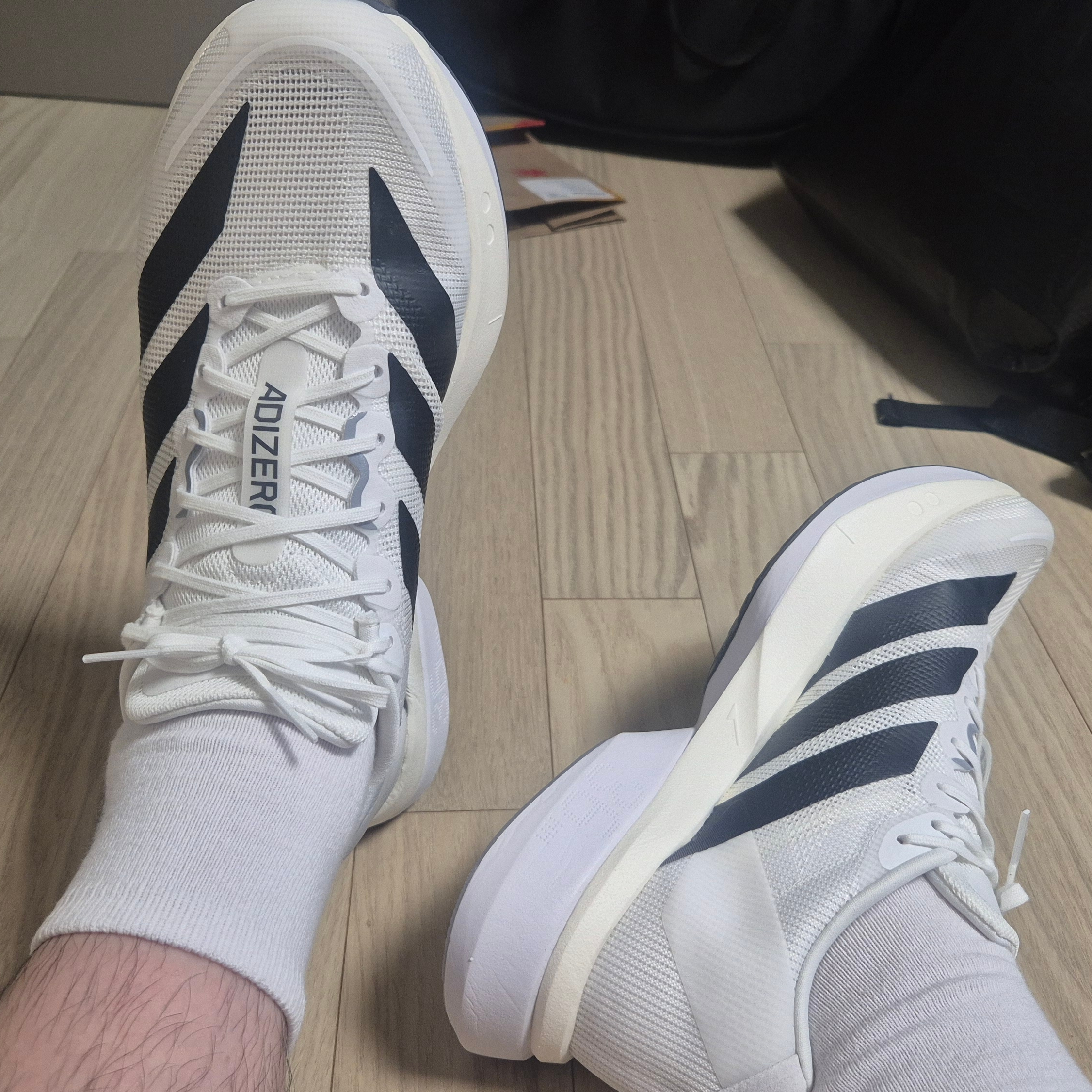Adidas Adizero Boston 13 Cloud White Core Black 착용 스타일