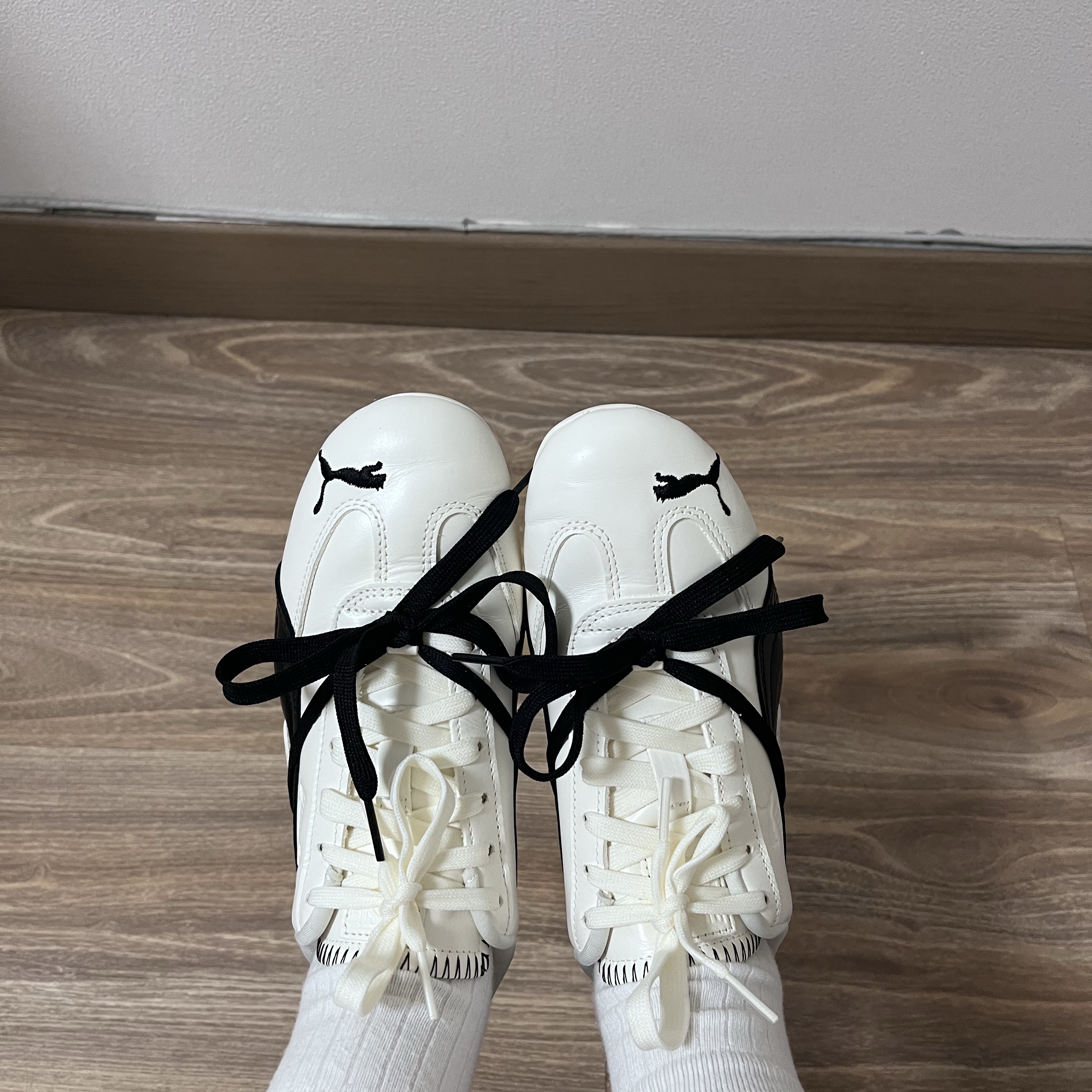 (W) Puma x Rosé Speedcat LEA Warm White Black 착용 스타일