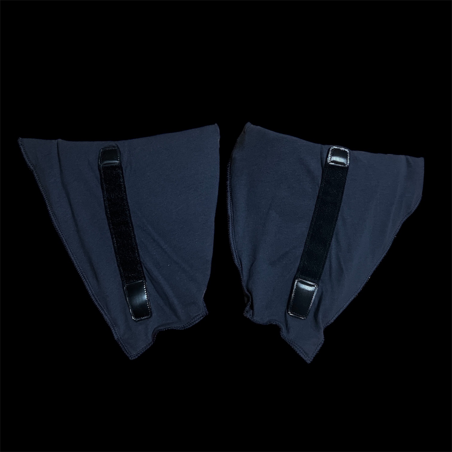 Yeezy Gap Engineered By Balenciaga Dove Padded Heavy Fleece T-Shirt Black 착용 스타일