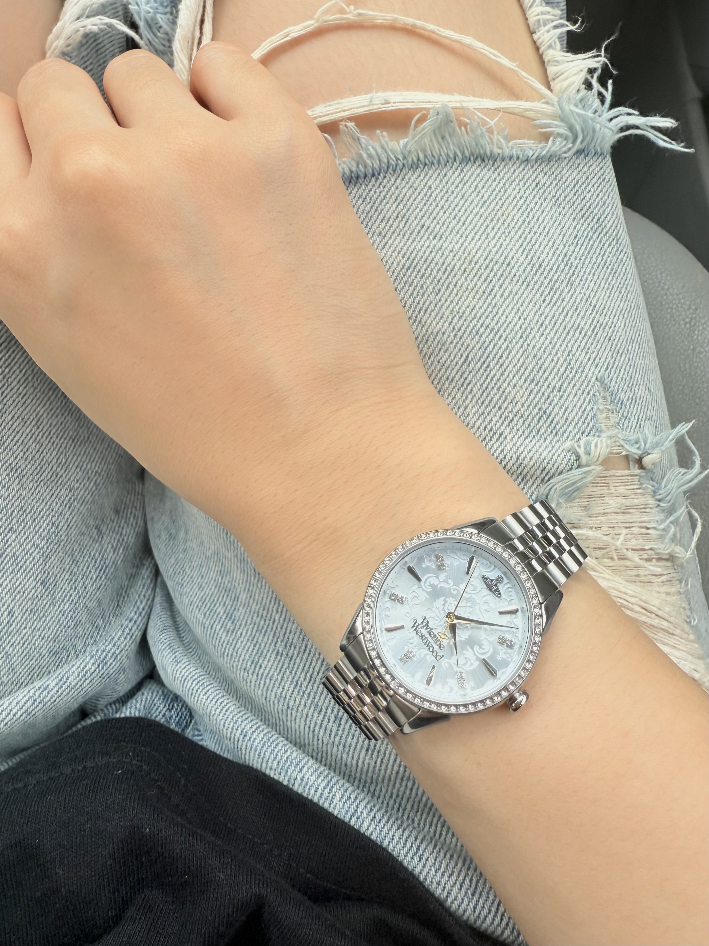 (W) Vivienne Westwood Little Wallace 32mm Blue Silver 착용 스타일 - 1