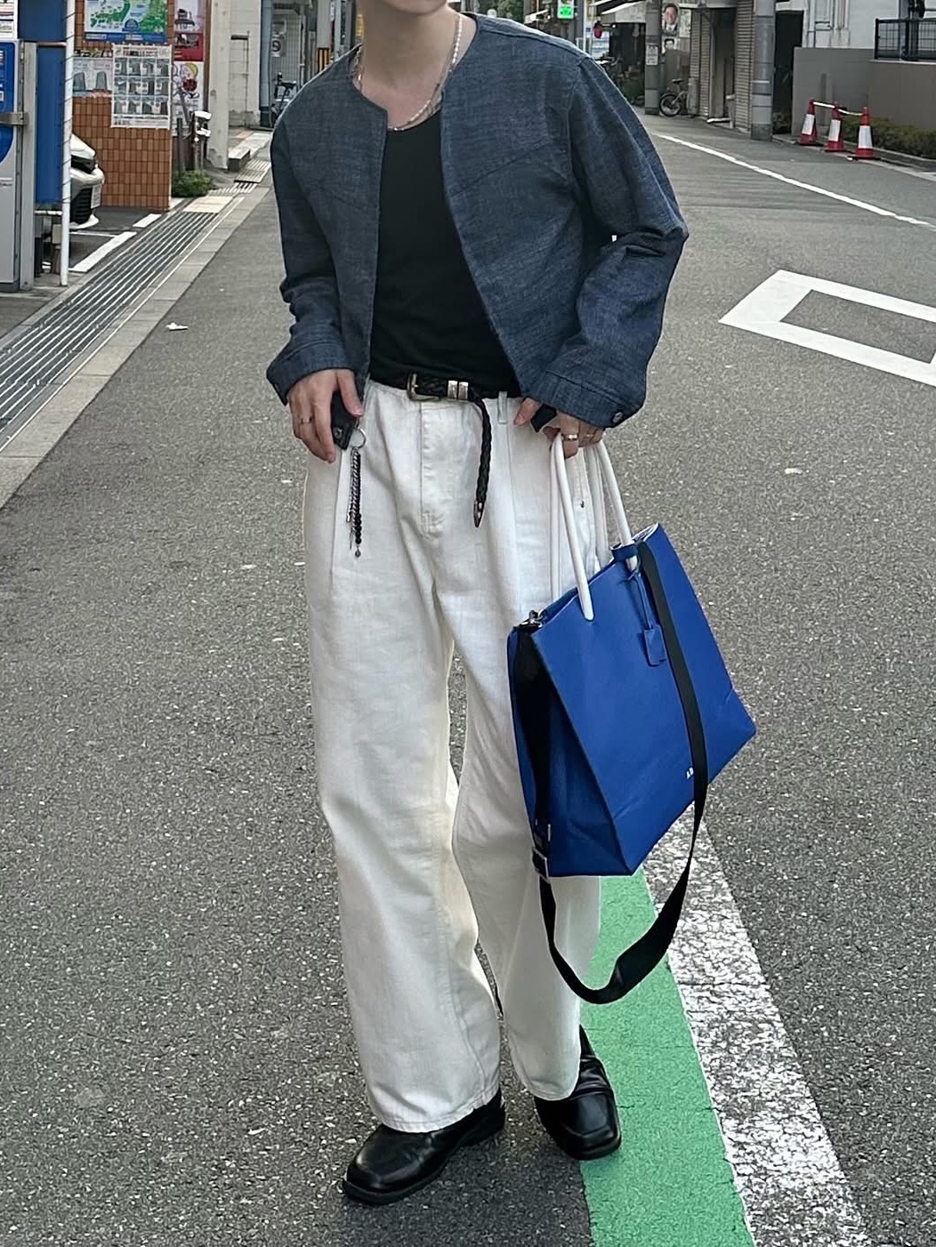 Ajobyajo PBA White Pearl Necklace Silver, Ader Error Wide Blue Bag Blue 착용 스타일 - 8