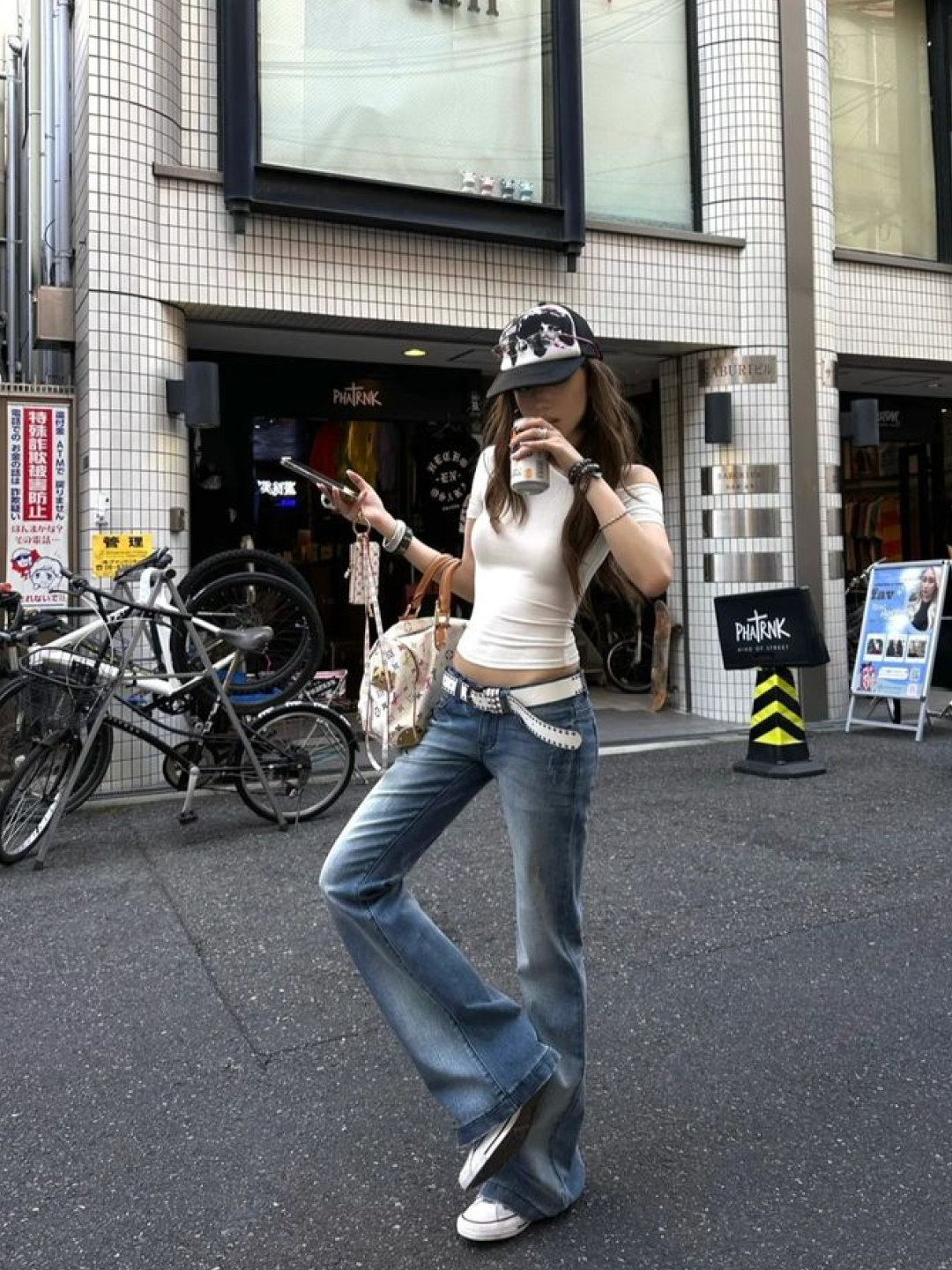 HYII Semi Flare Boot Cut Jeans Black, LAN ARCHIVE 0077 Frayline Bootcut Denim - Blue 착용 스타일 - 2