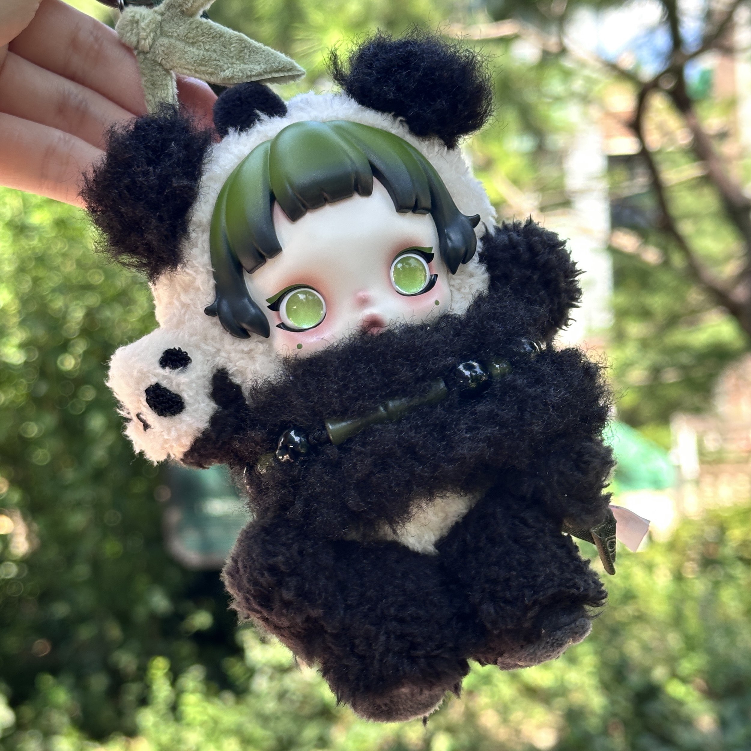 Pop Mart Skullpanda Lazy Panda Plush Doll Pendant 착용 스타일