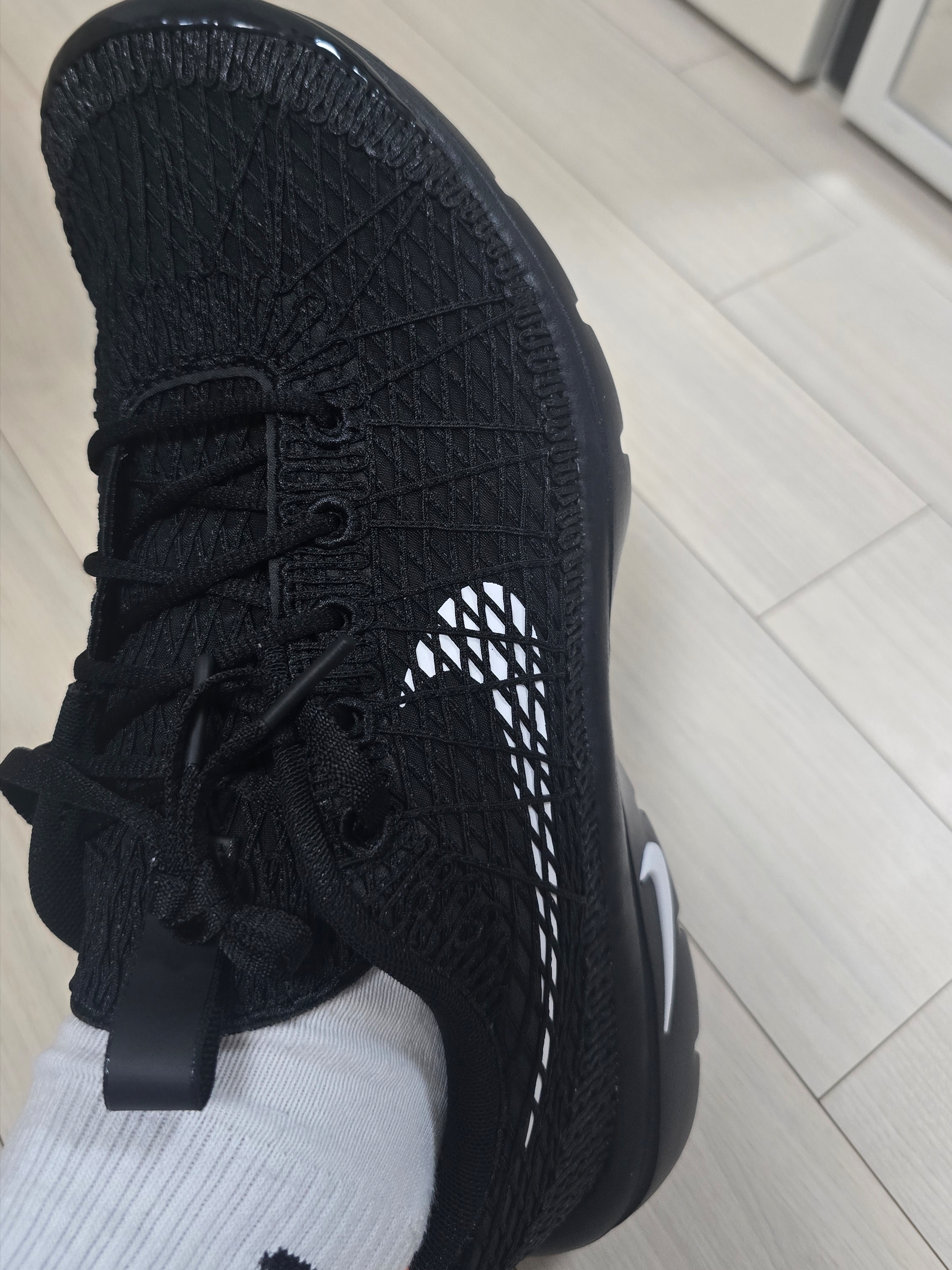 Nike x Comme des Garcons Homme Plus Air Rejuven8 Black White 착용 스타일 - 2