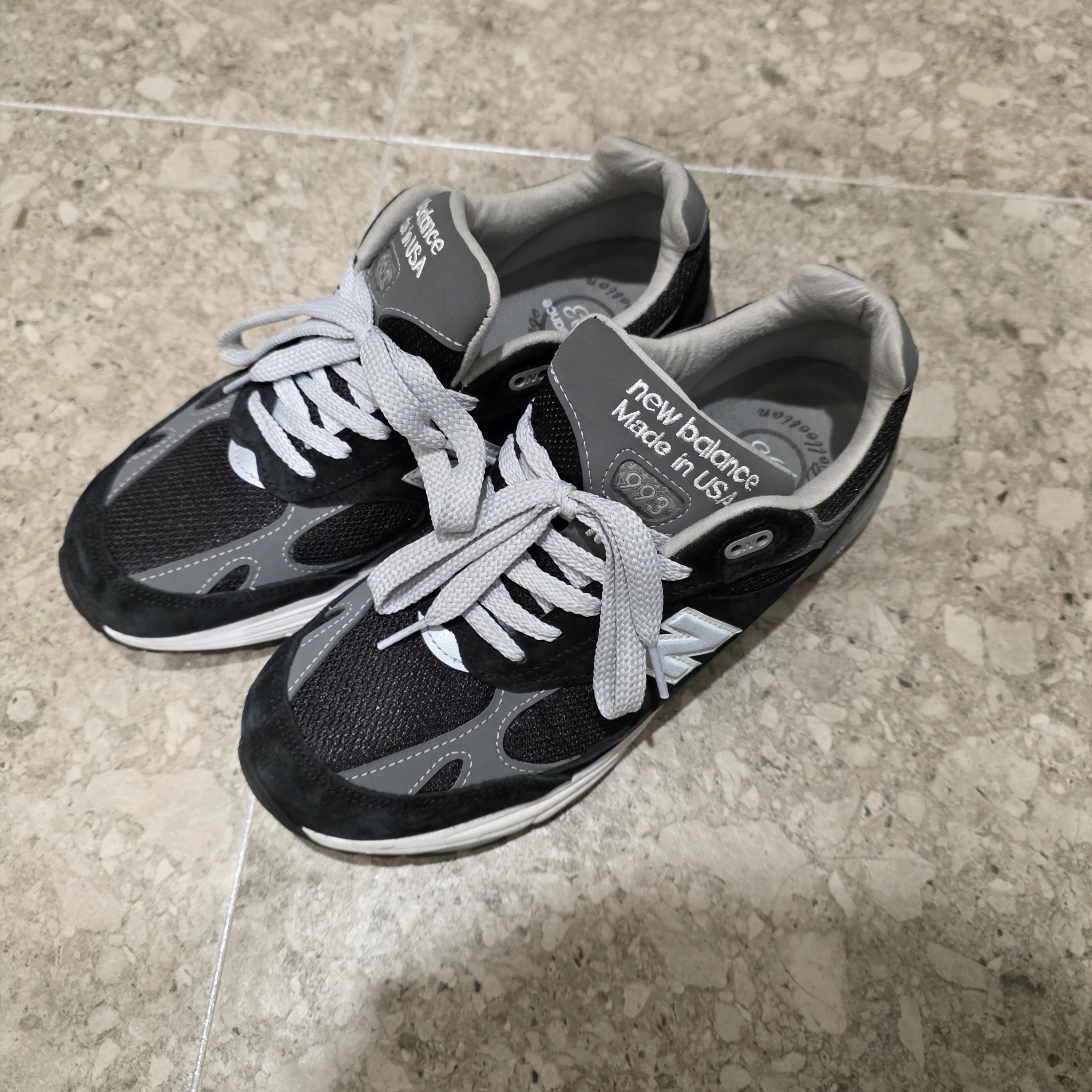 New Balance 993 Made in USA Black - D Standard 착용 스타일