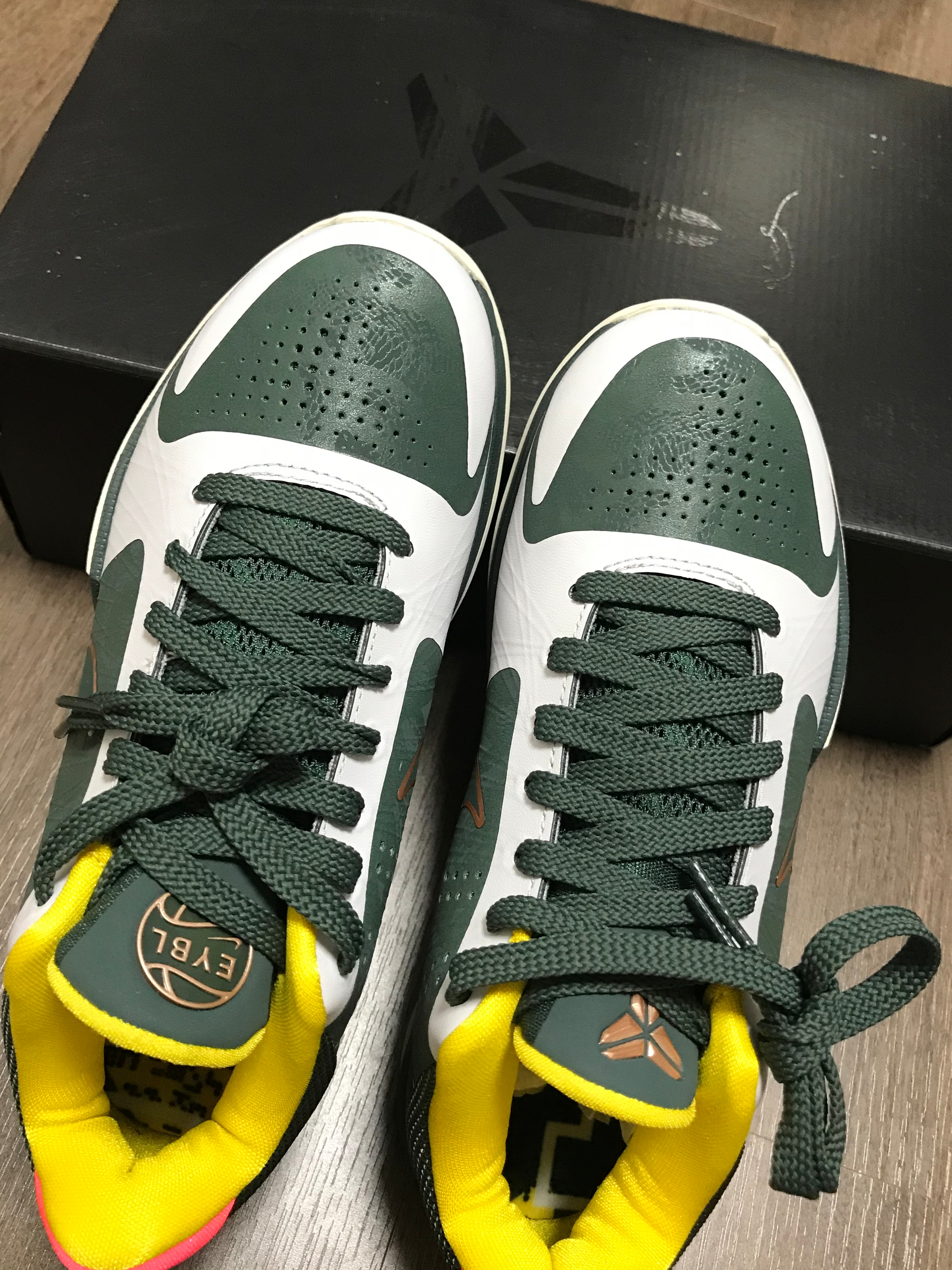 Nike Kobe 5 Protro EYBL Forest Green 착용 스타일 - 5