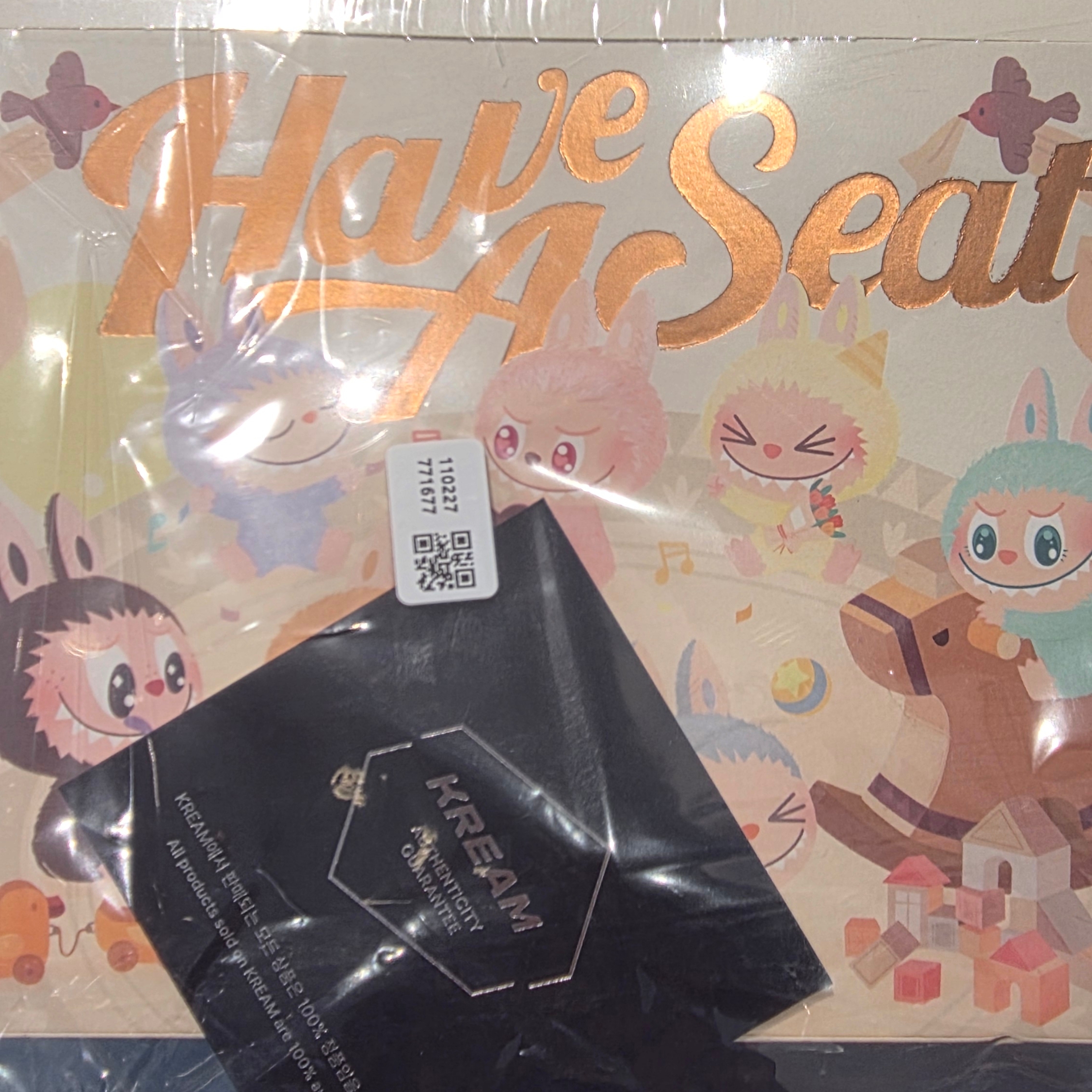 Pop Mart Labubu Let's Play Together Doll Series Sealed Case (6 Blind Boxes) 착용 스타일