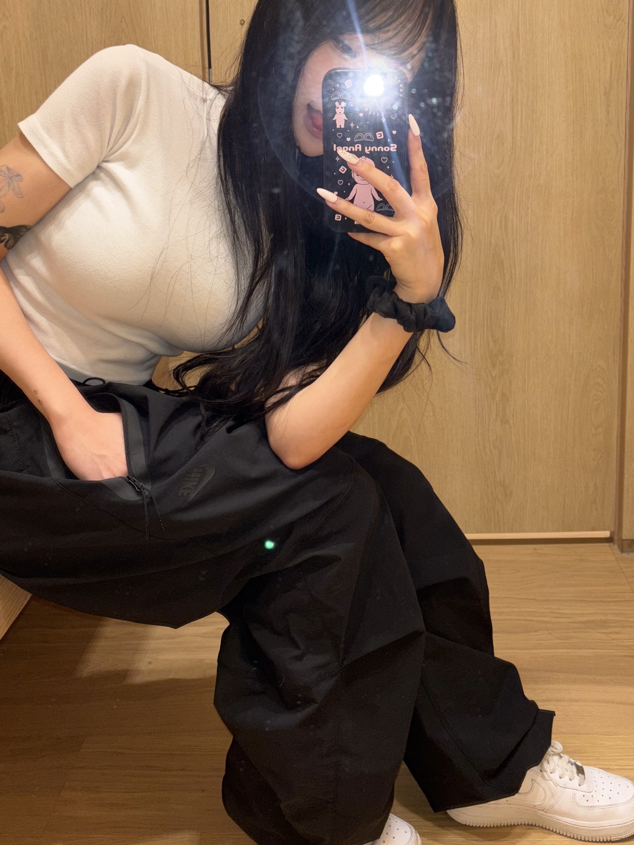 Nike Tech Woven Open Hem Pants Black - Asia, (W) Nike Air Force 1 '07 Low White 착용 스타일