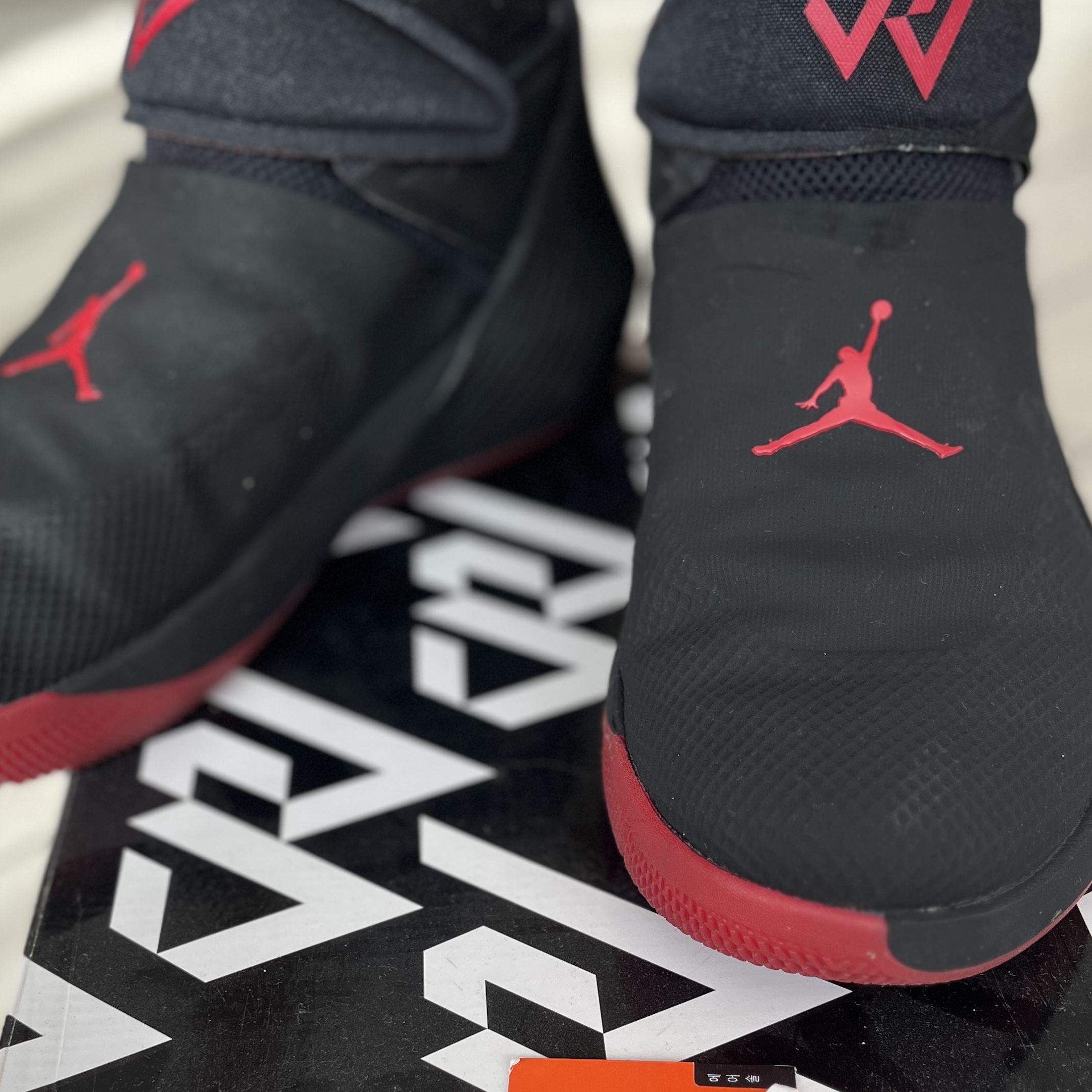 Jordan Why Not Zer0.1 Bred 착용 스타일 - 1