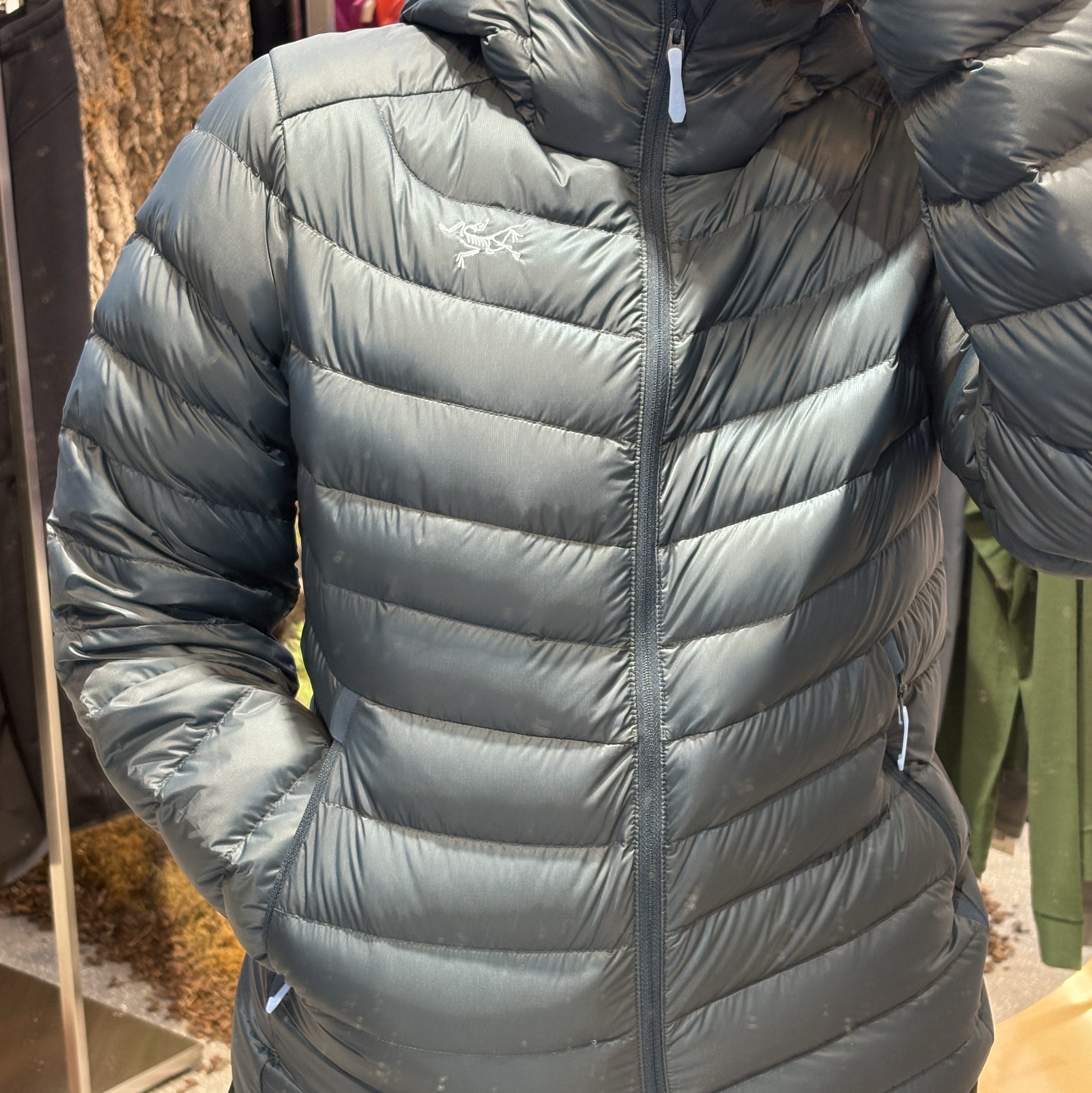 (W) Arc'teryx Cerium Hoody Stratus 착용 스타일