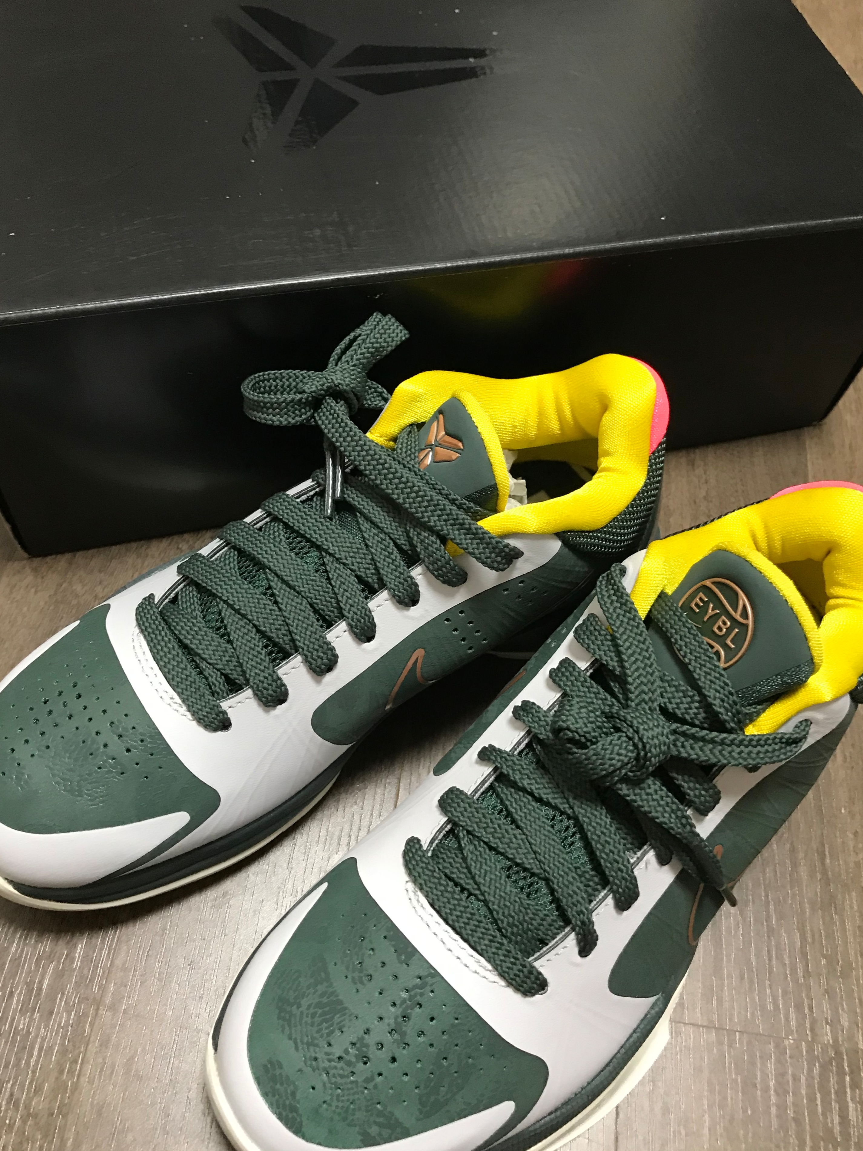Nike Kobe 5 Protro EYBL Forest Green 착용 스타일 - 4