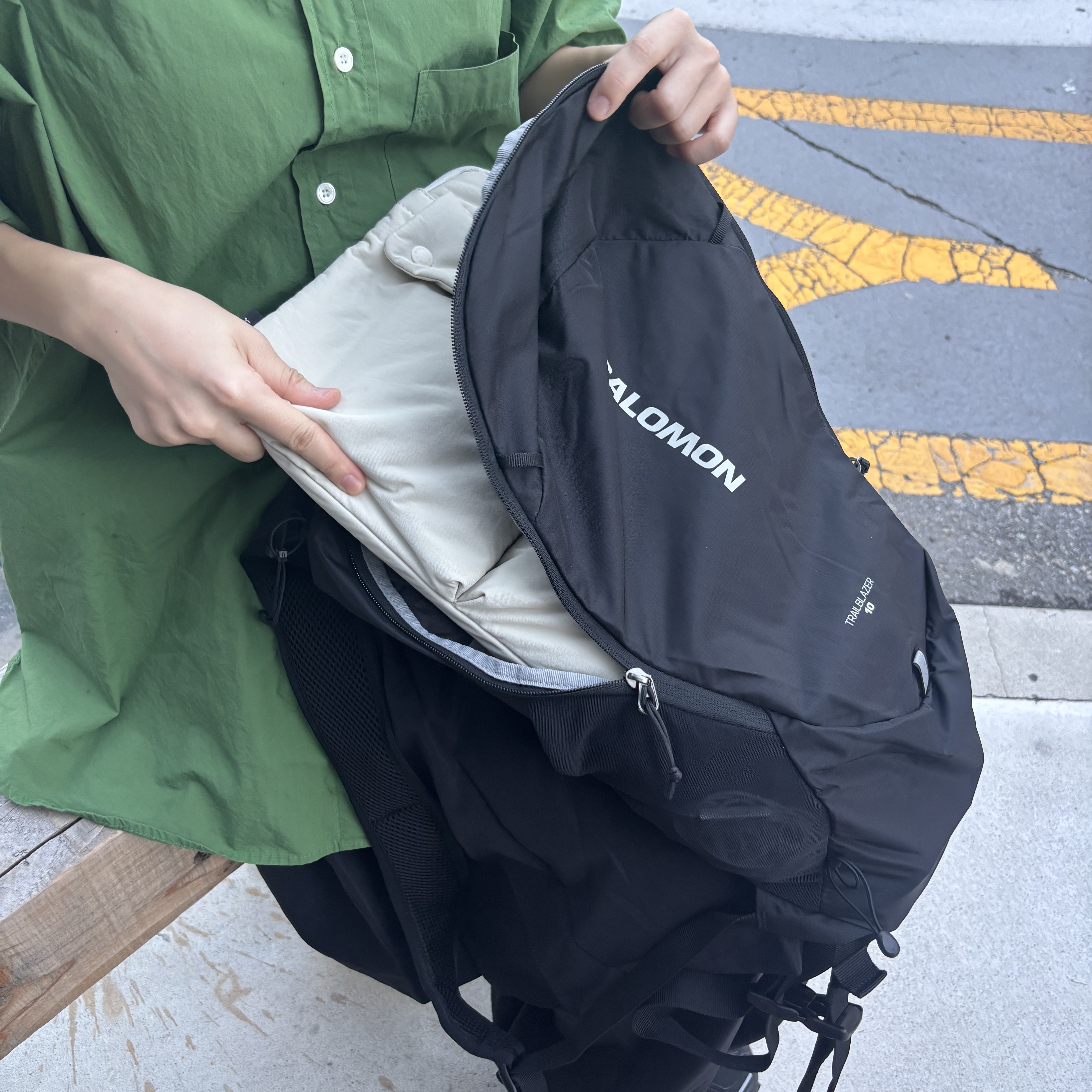 Salomon Trailblazer 10 Black 착용 스타일 - 5