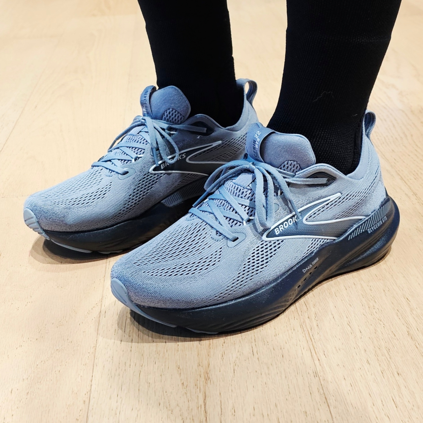 Brooks Running Glycerin GTS 22 Primer - 4E Extra Wide 착용 스타일