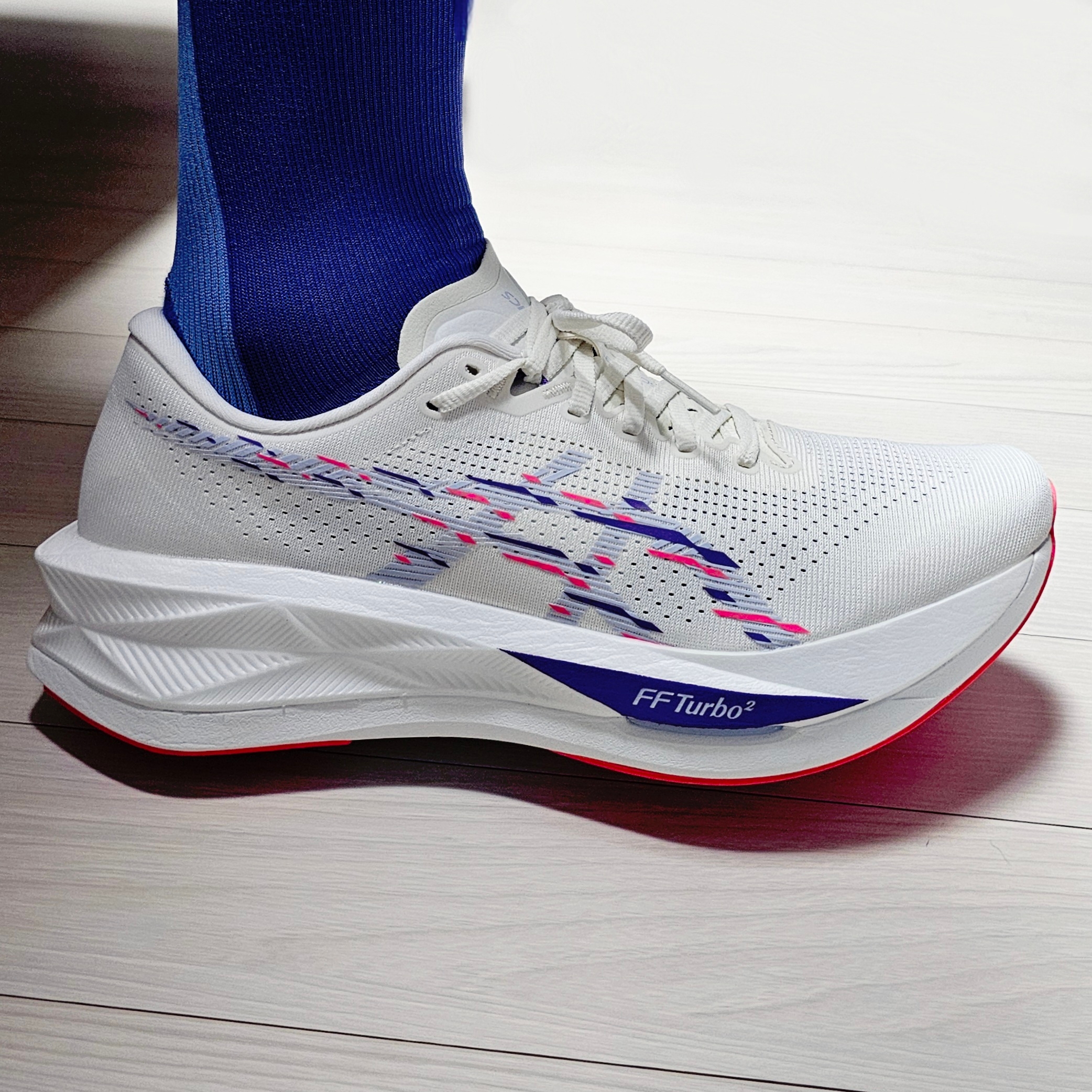 Asics Sonicblast Cream Blue Fade 착용 스타일