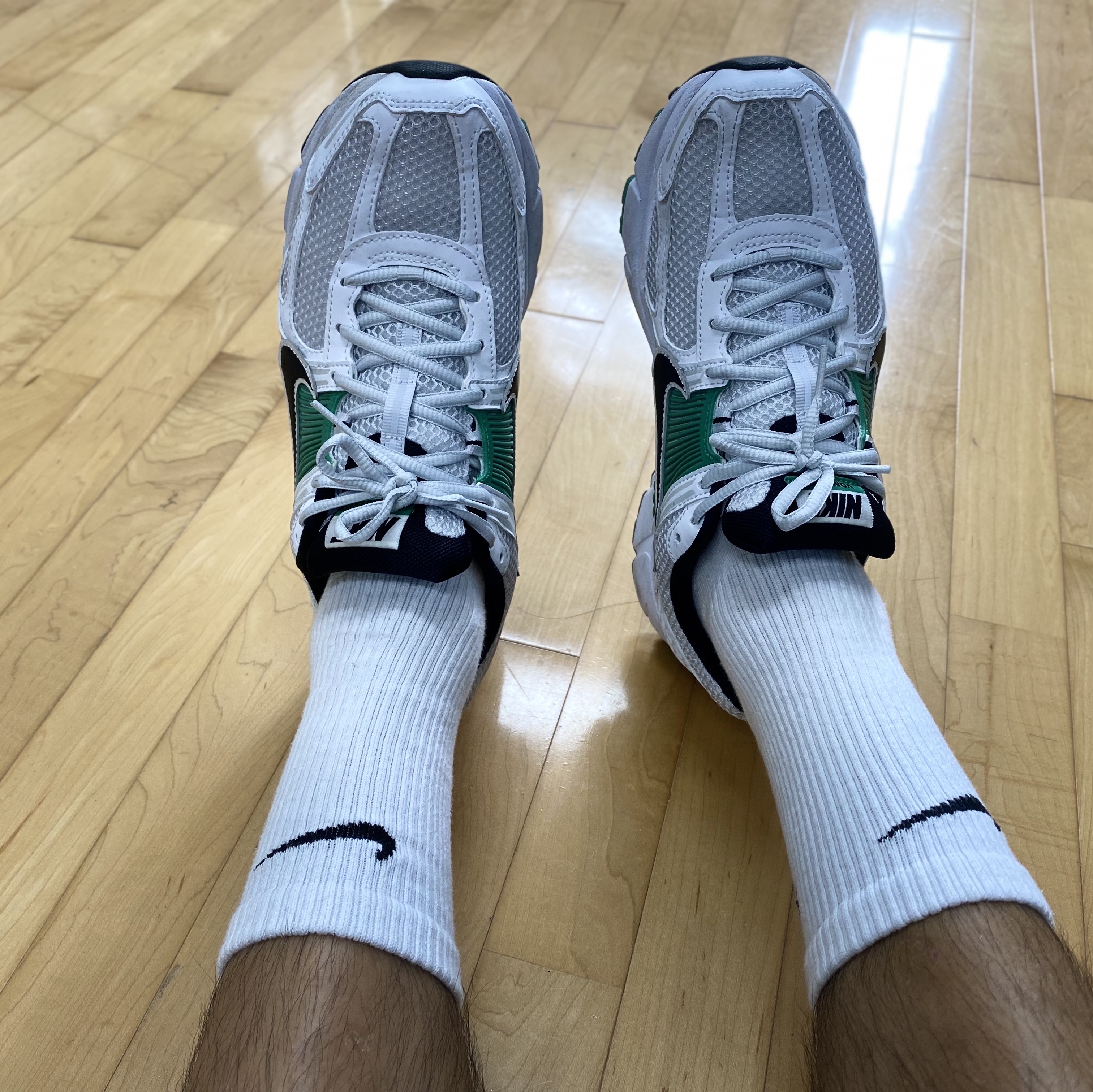 Nike x Stussy NRG Crew Socks White Black 착용 스타일