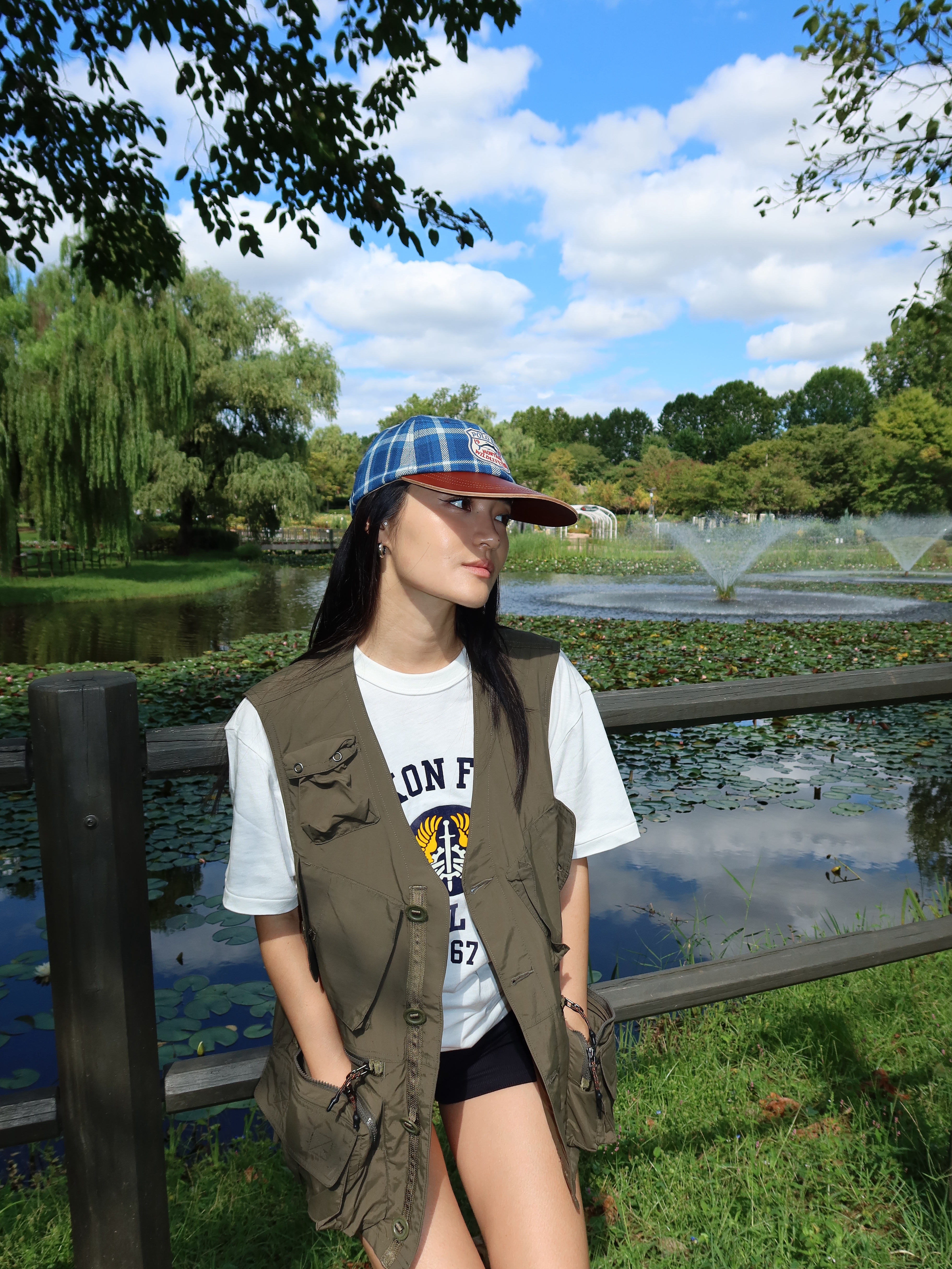 [10% 적립] [KREAM Limited Edition The Trophy Fishing Club] Polo Ralph Lauren Classic Fit Jersey Graphic T-Shirt White - 25FW, [10% 적립] [KREAM Limited Edition The Trophy Fishing Club] Polo Ralph Lauren Fleece Graphic Sweatshirt Grey Heather - 25FW 착용 스타일 - 5