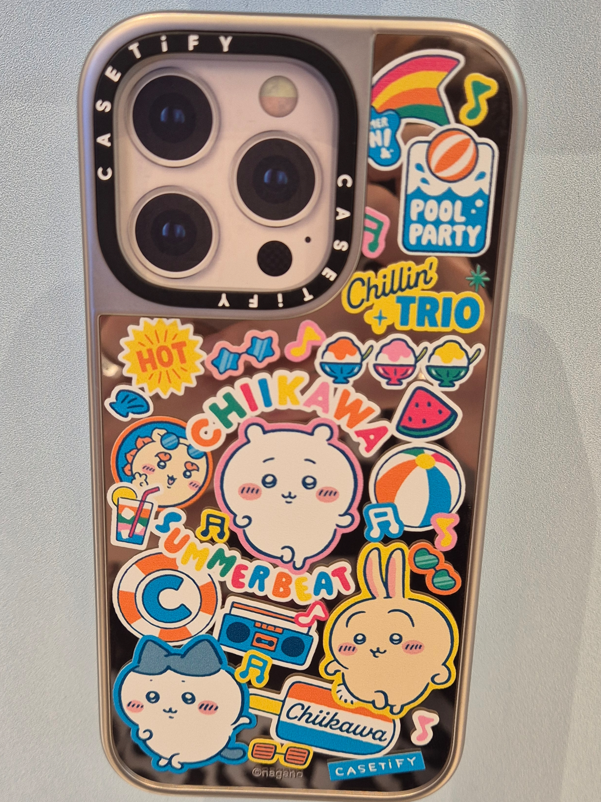 Casetify x Chiikawa iPhone Summer Party Sticker Magsafe Impact Case Sky Blue 착용 스타일