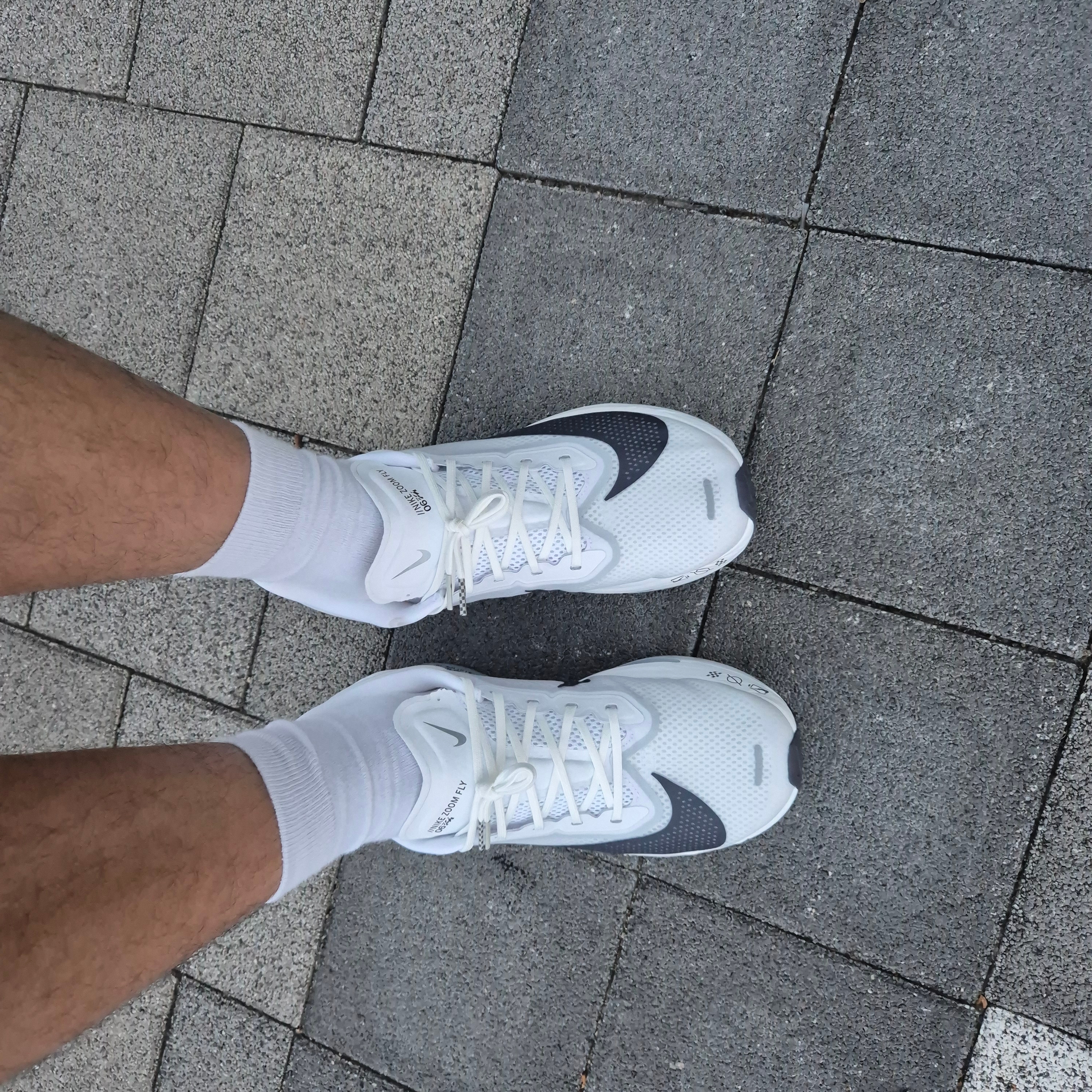 Nike Zoom Fly 6 White Pure Platinum 착용 스타일