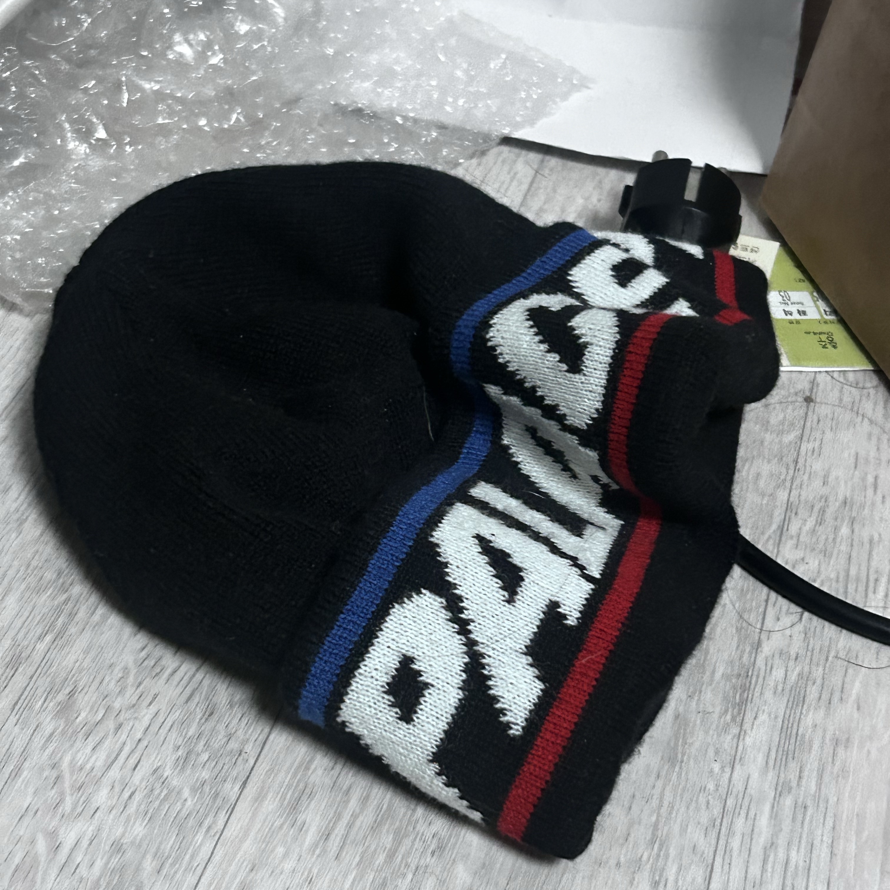 Palace S-Line Beanie Black - 20FW 착용 스타일