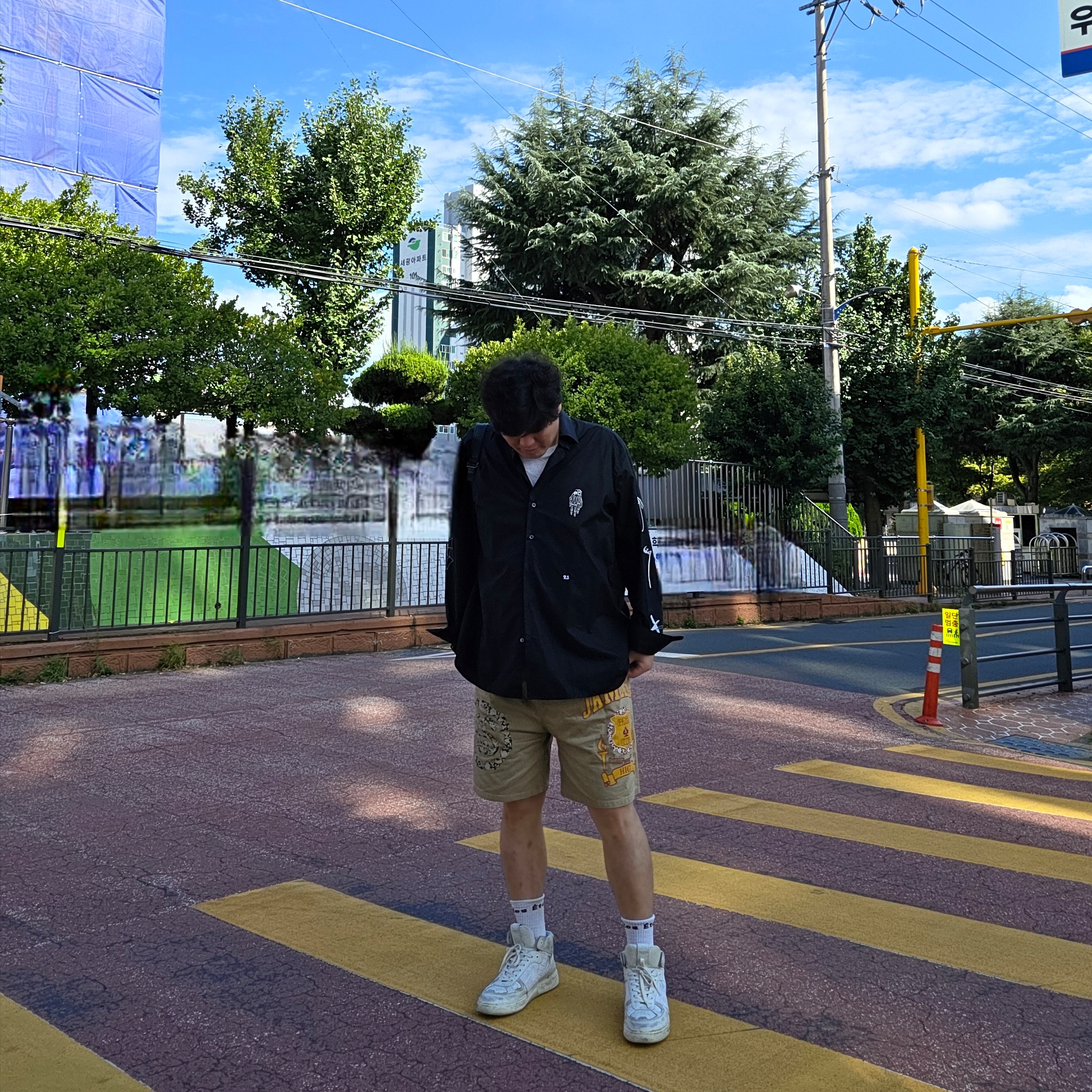 Stussy x Denim Tears Gym Shorts Khaki 착용 스타일 - 1
