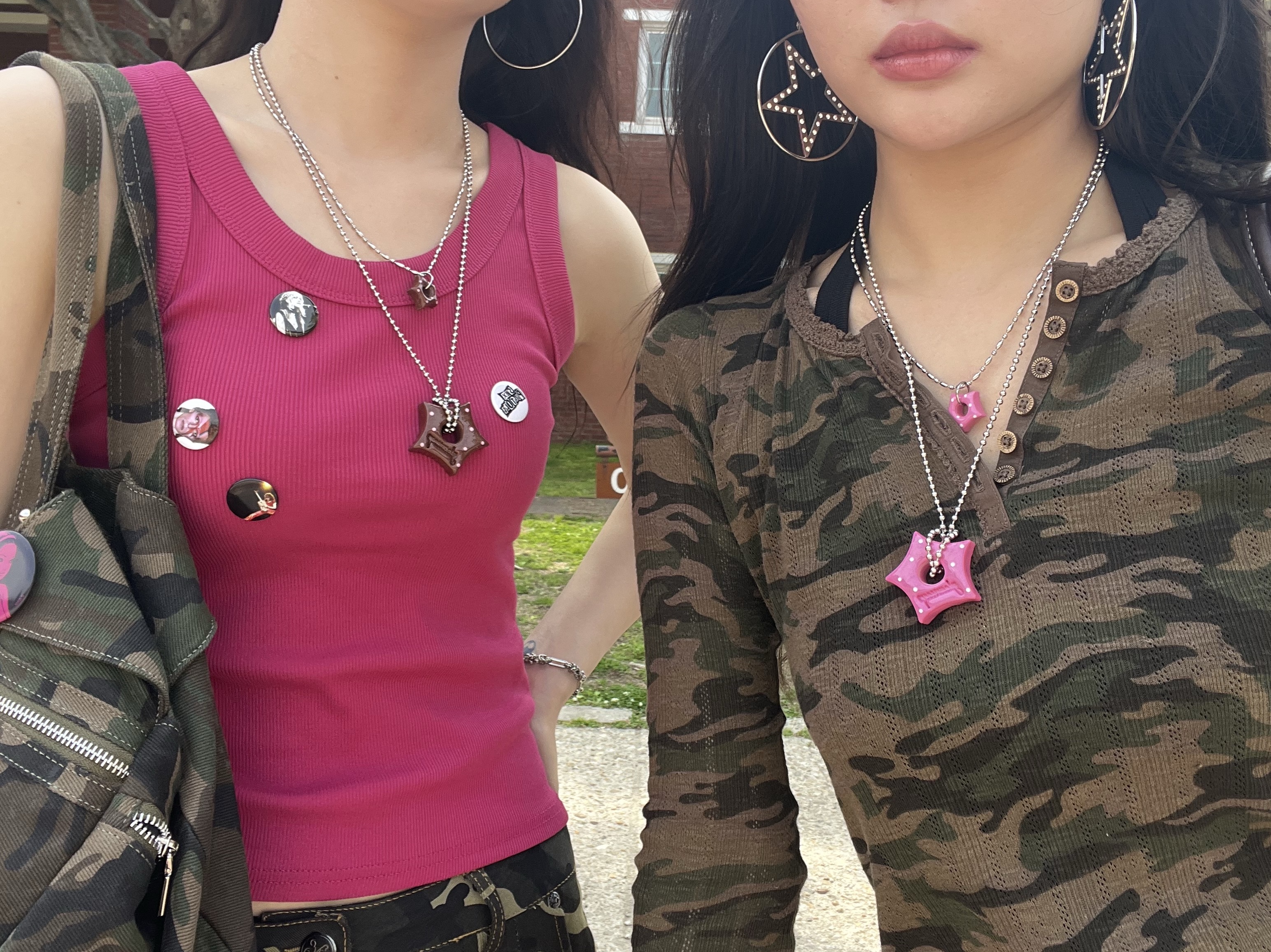 Gleameep Gleaming Star Dot Necklace Pink, Gleameep Gleaming Little Star Dot Necklace Pink 착용 스타일