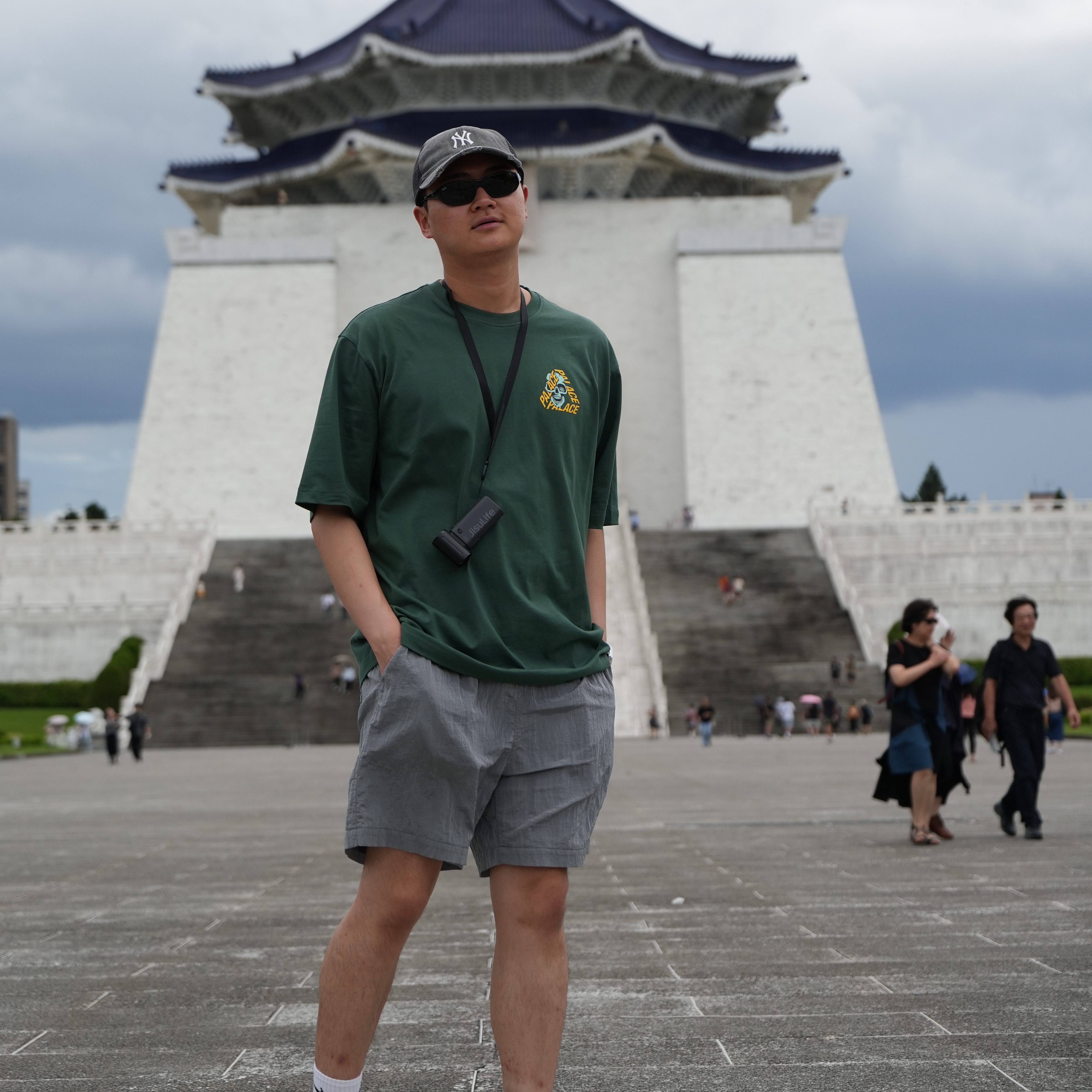 Palace P3 Skull T-Shirt Racey Green - 25SS 착용 스타일