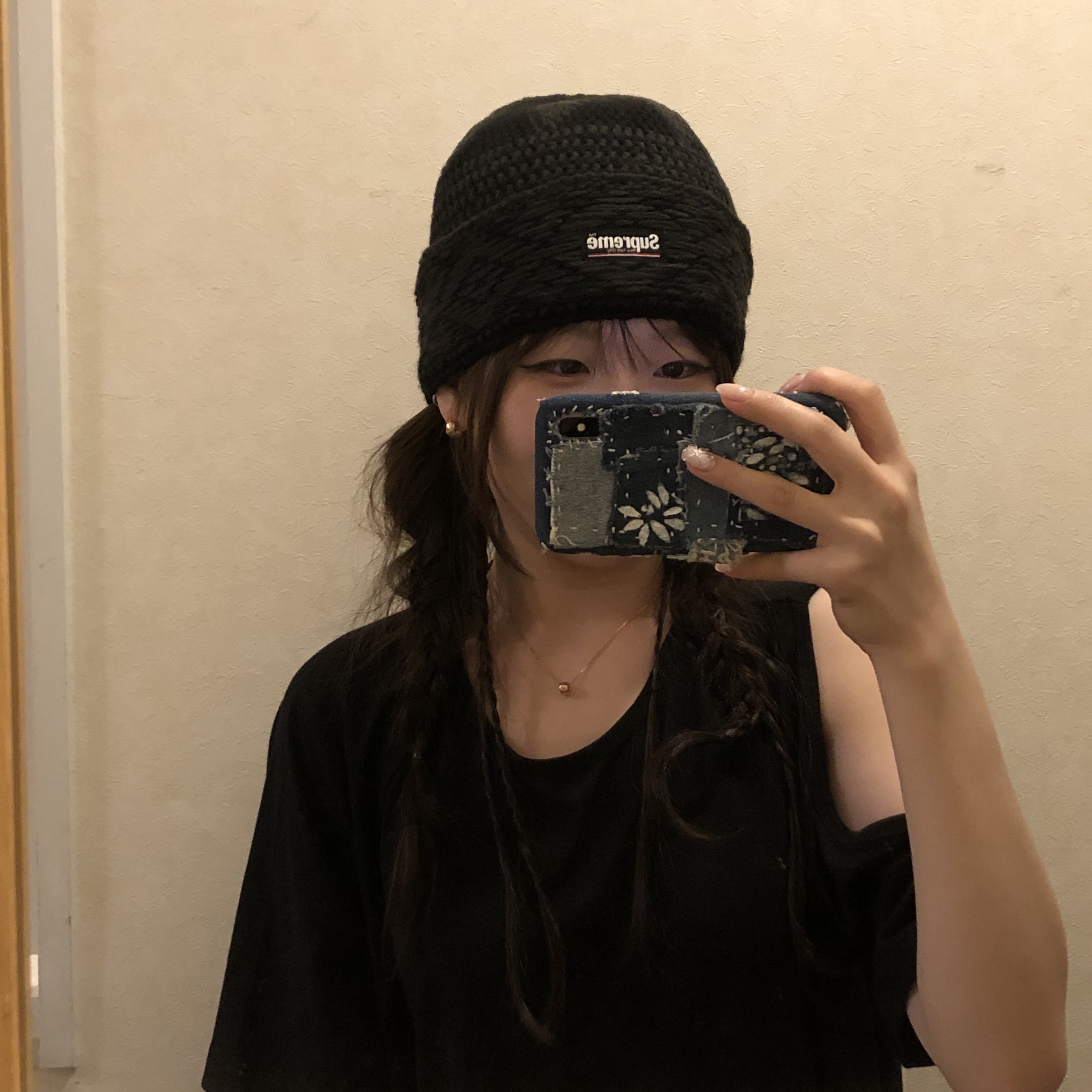 Supreme Diamond Beanie Black - 25FW 착용 스타일 - 5