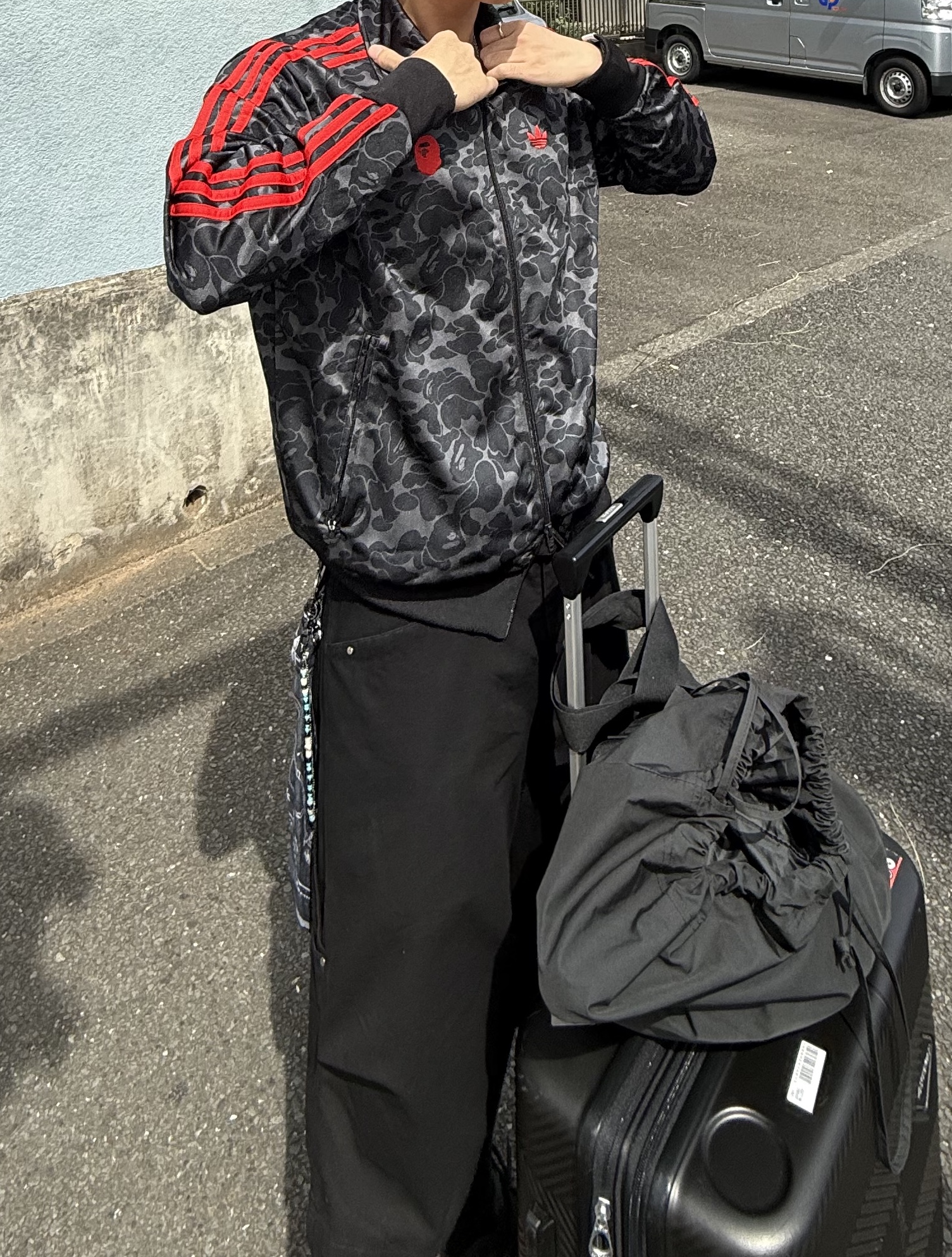 Nonnod Alpine Carpenter Shorts Matt Black, Adidas x BAPE Allover Print Track Top Black - US Sizing 착용 스타일