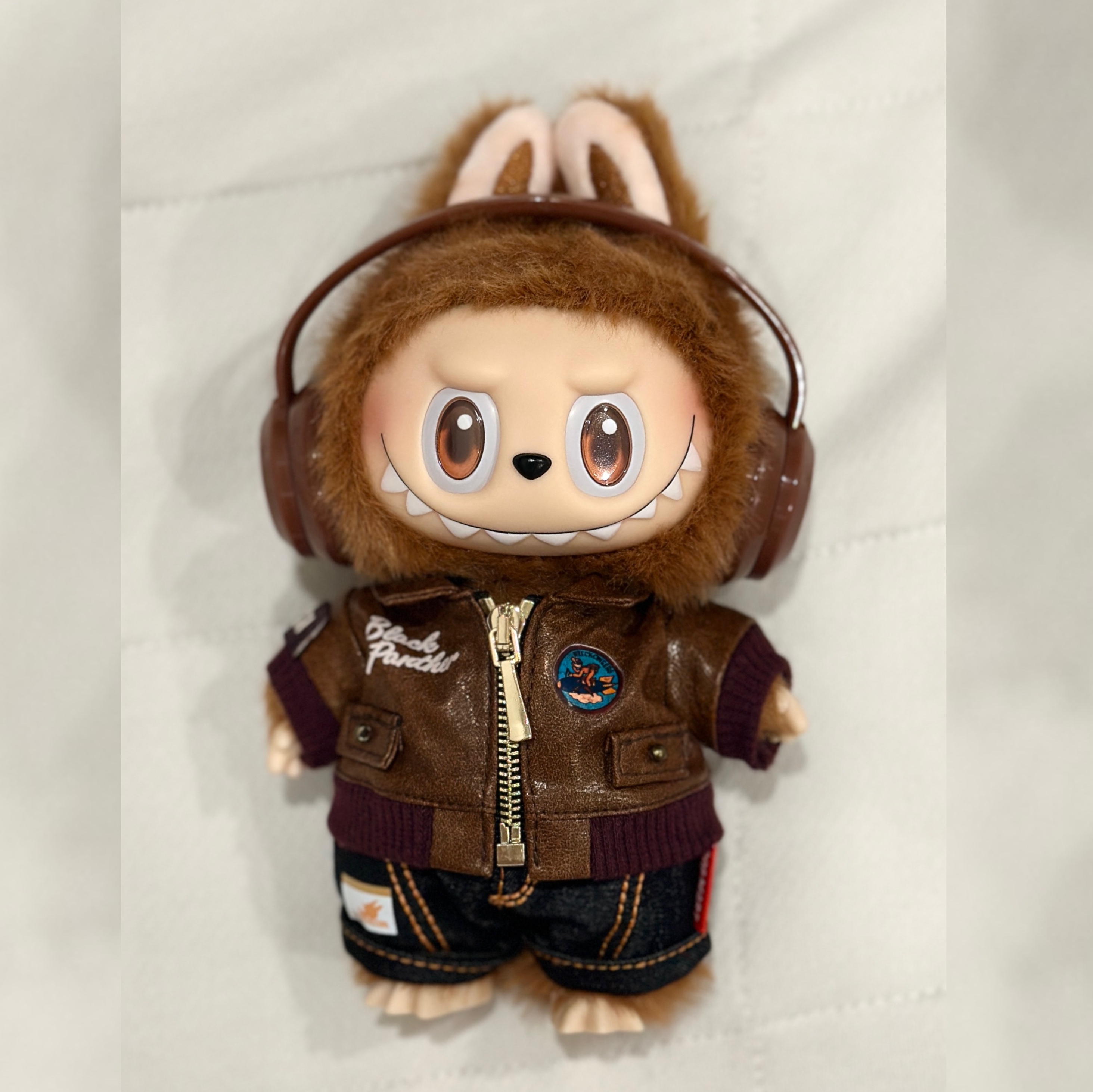 Pop Mart Labubu Doll Keyring - Seongsu Labubu Wacky Mart Pop-Up Store Exclusive 착용 스타일