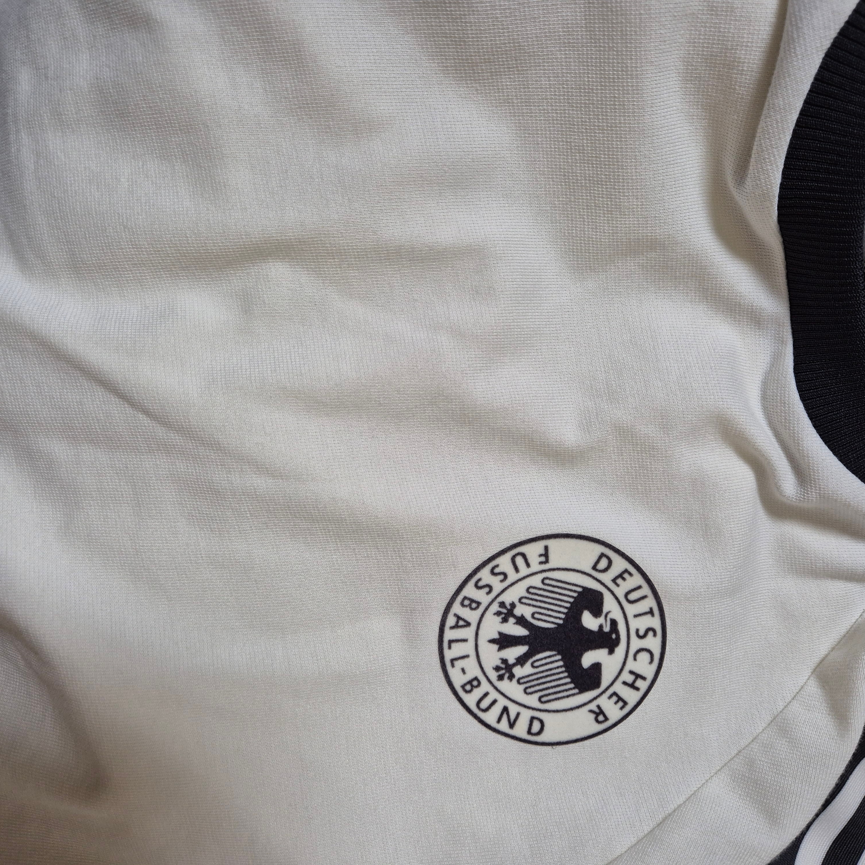 Adidas German Adicolor Classic 3-Stripes T-Shirt Off White - KR Sizing 착용 스타일